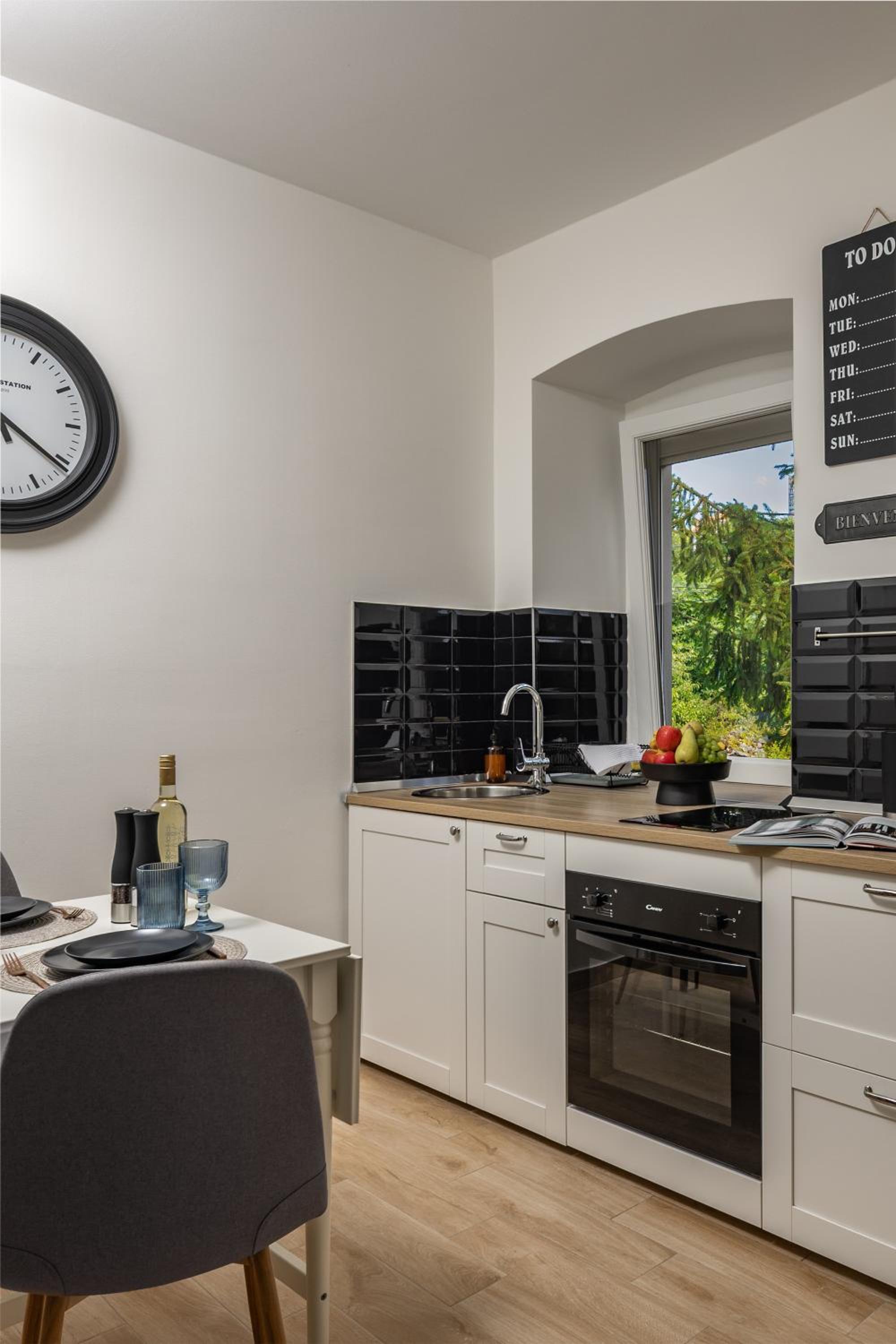 Studio Apartment photo 2