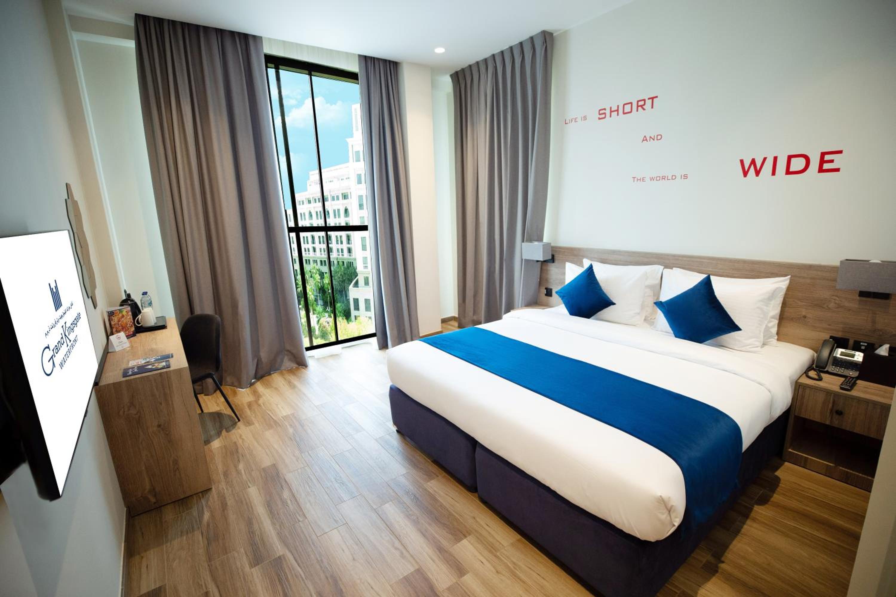 Deluxe Waterfront Room (Includes 25% Off F&B) photo 2