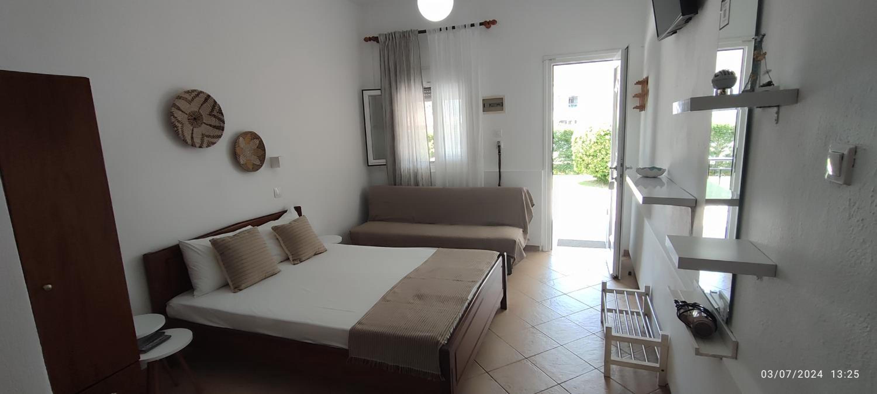 Basic Triple Room photo 2