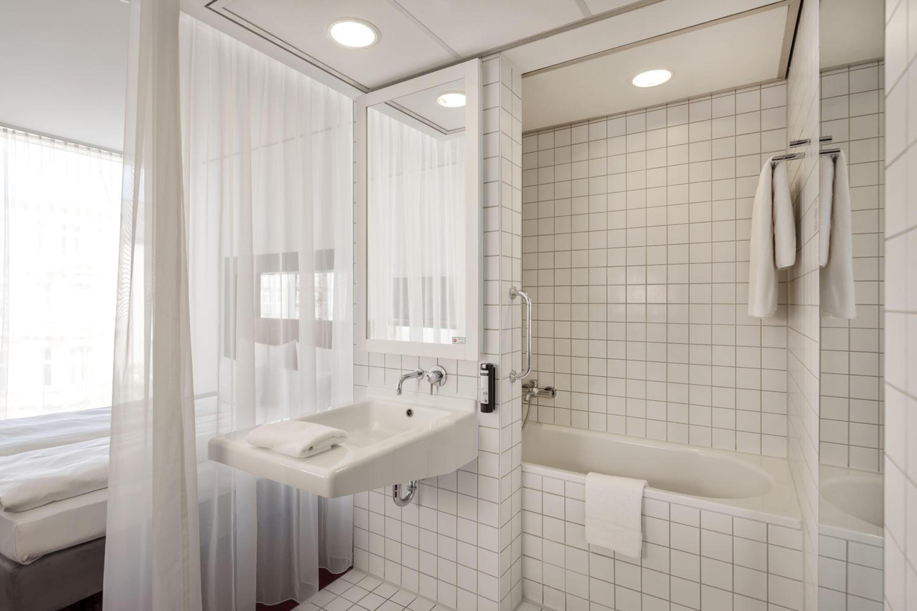 Superior Double or Twin Room photo 2