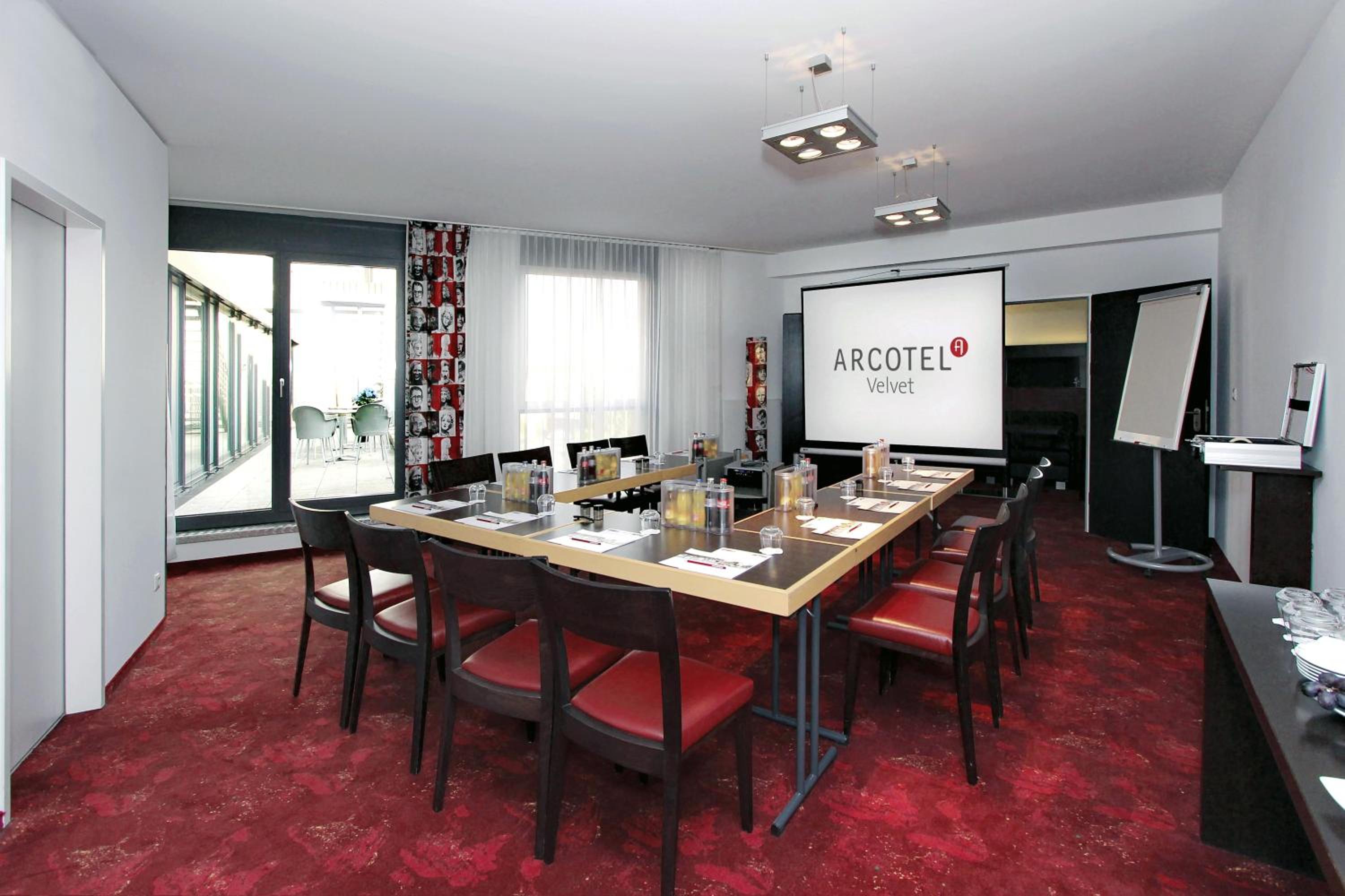 Business Suite photo 2