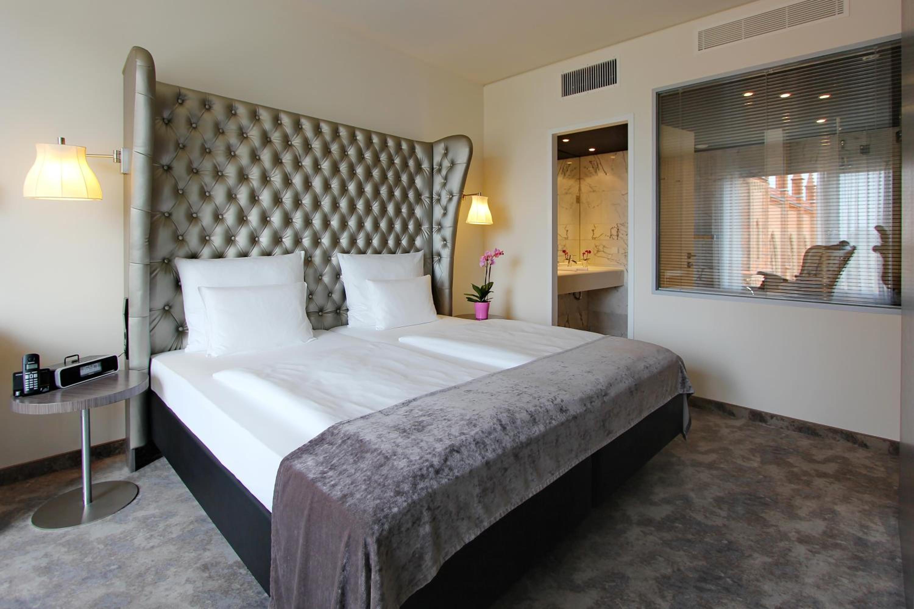 Suite photo 1