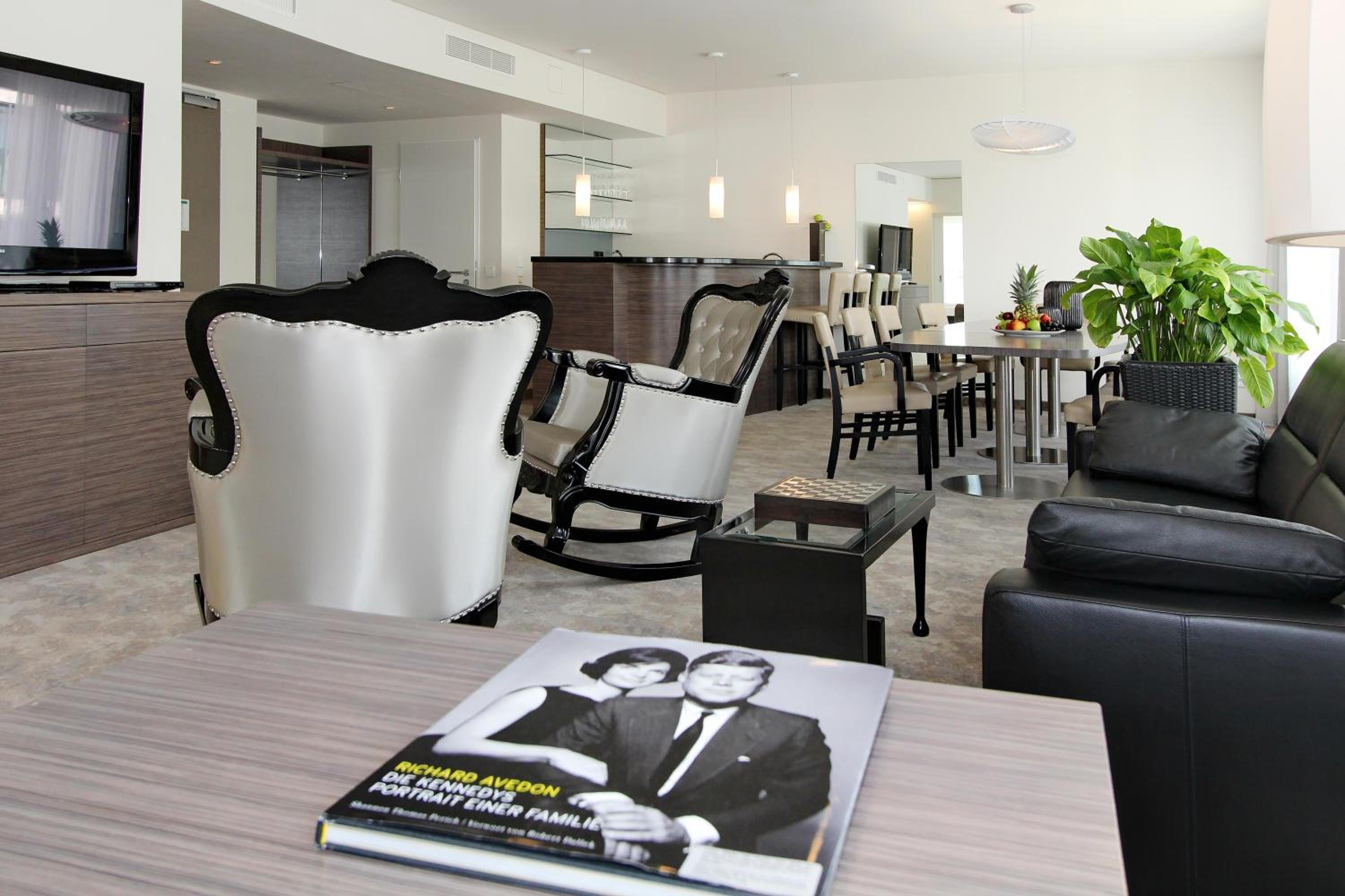 Presidential Suite photo 3