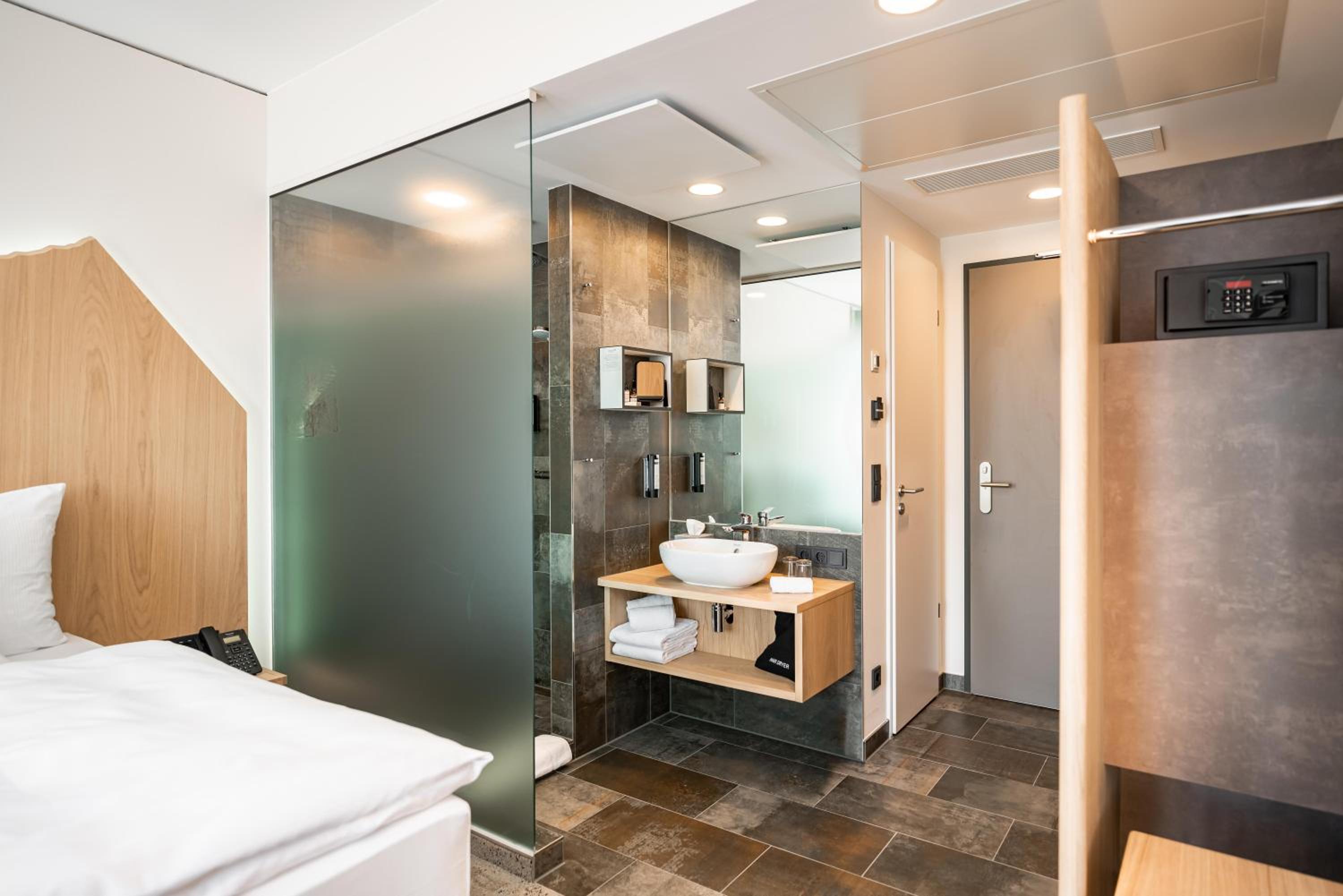 Superior Double or Twin Room - Photo 5