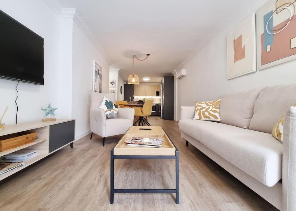 Apartamento de Dos Habitaciones con Terraza