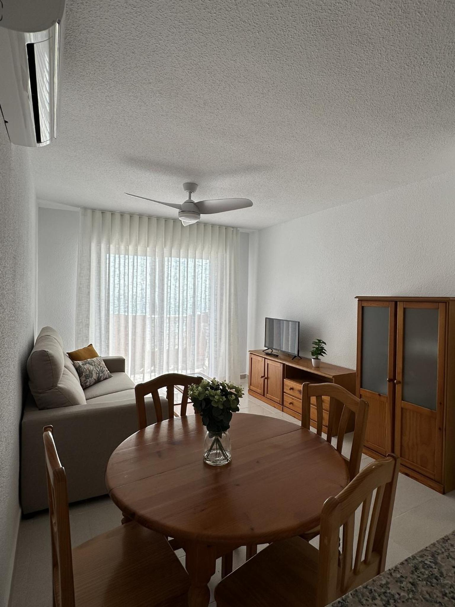 Apartamento con vista al mar