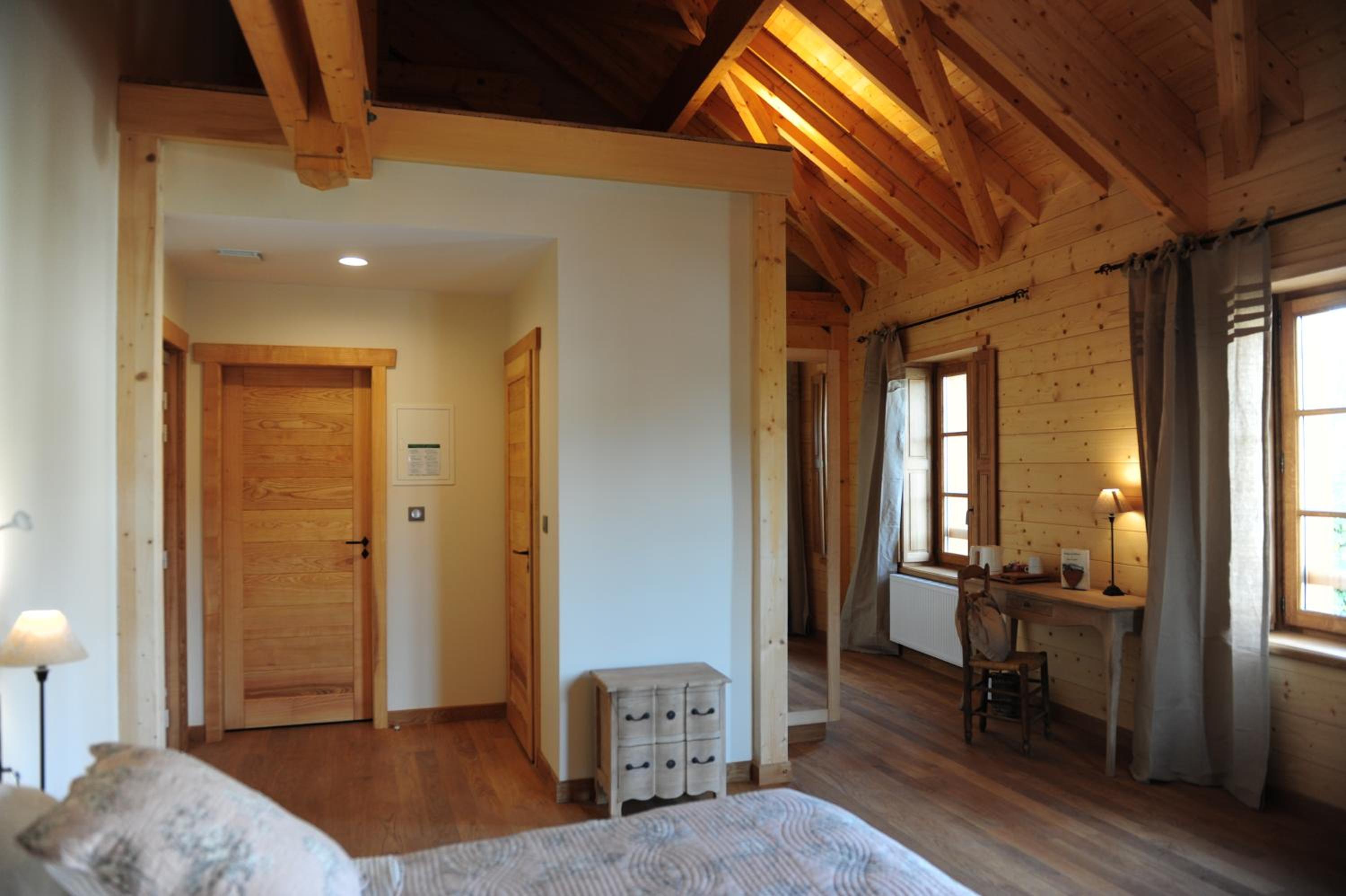 Superior Double Room With Bath photo 3