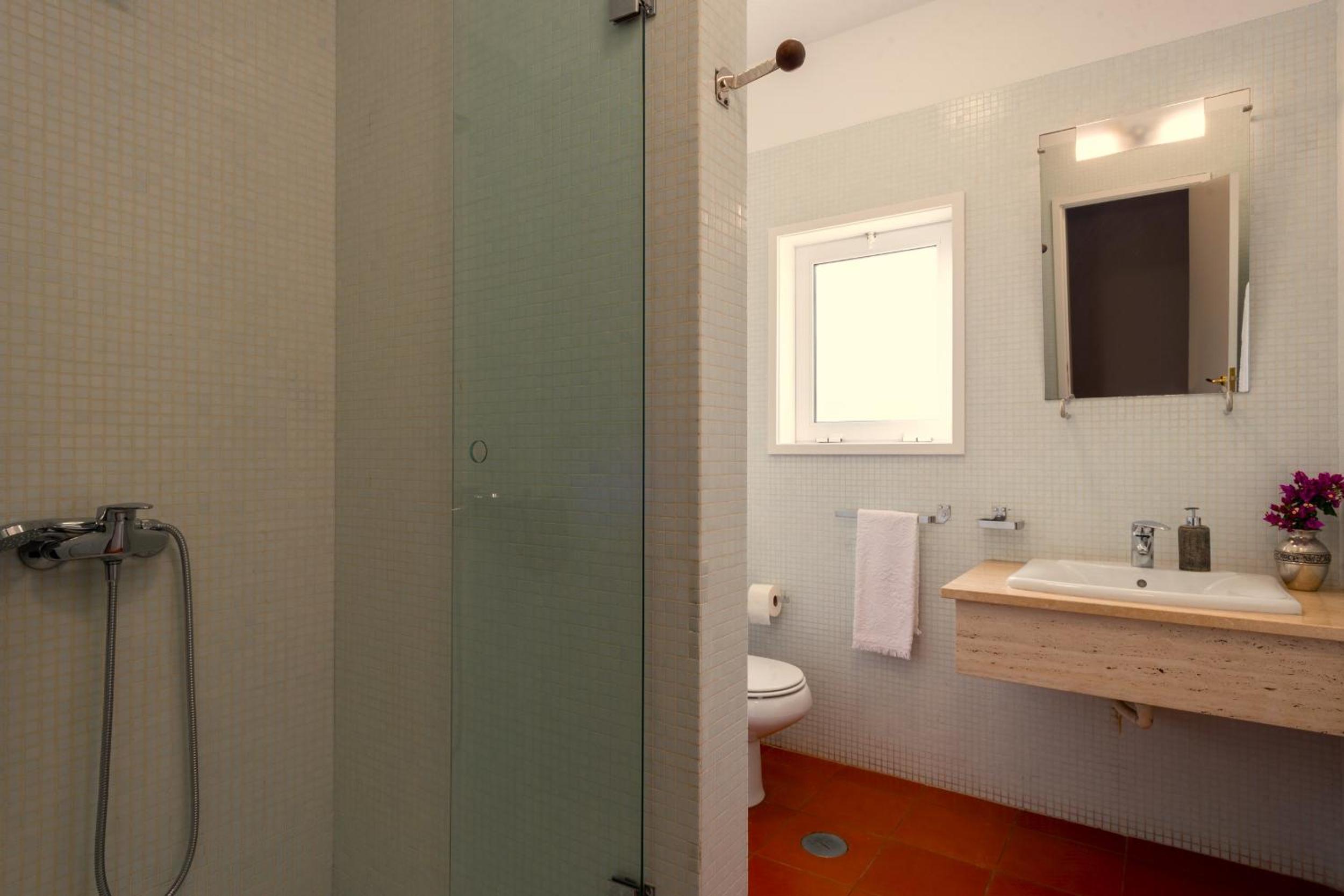 Three-Bedroom House photo 3