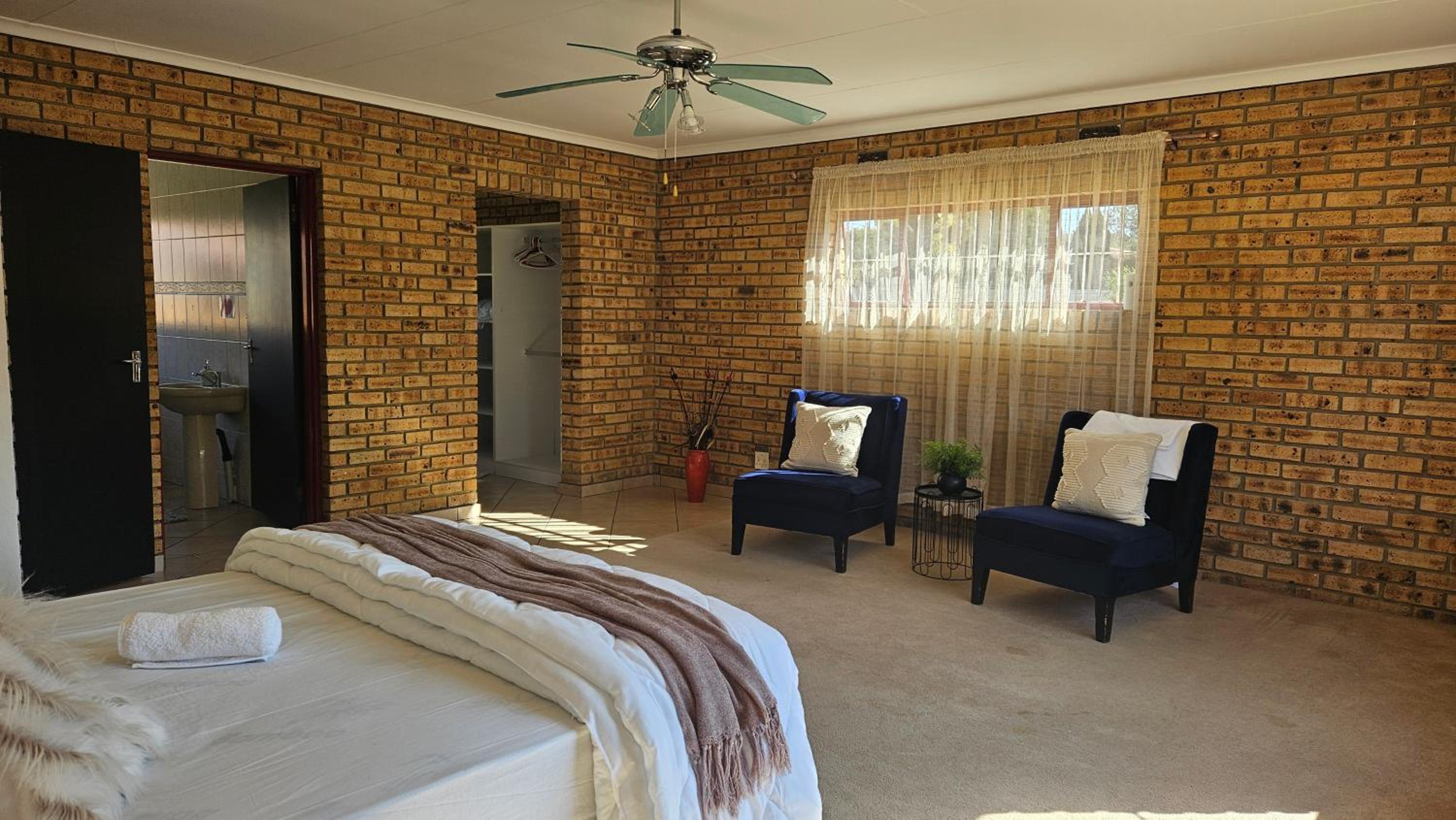 Deluxe Double Room with Shower photo 1