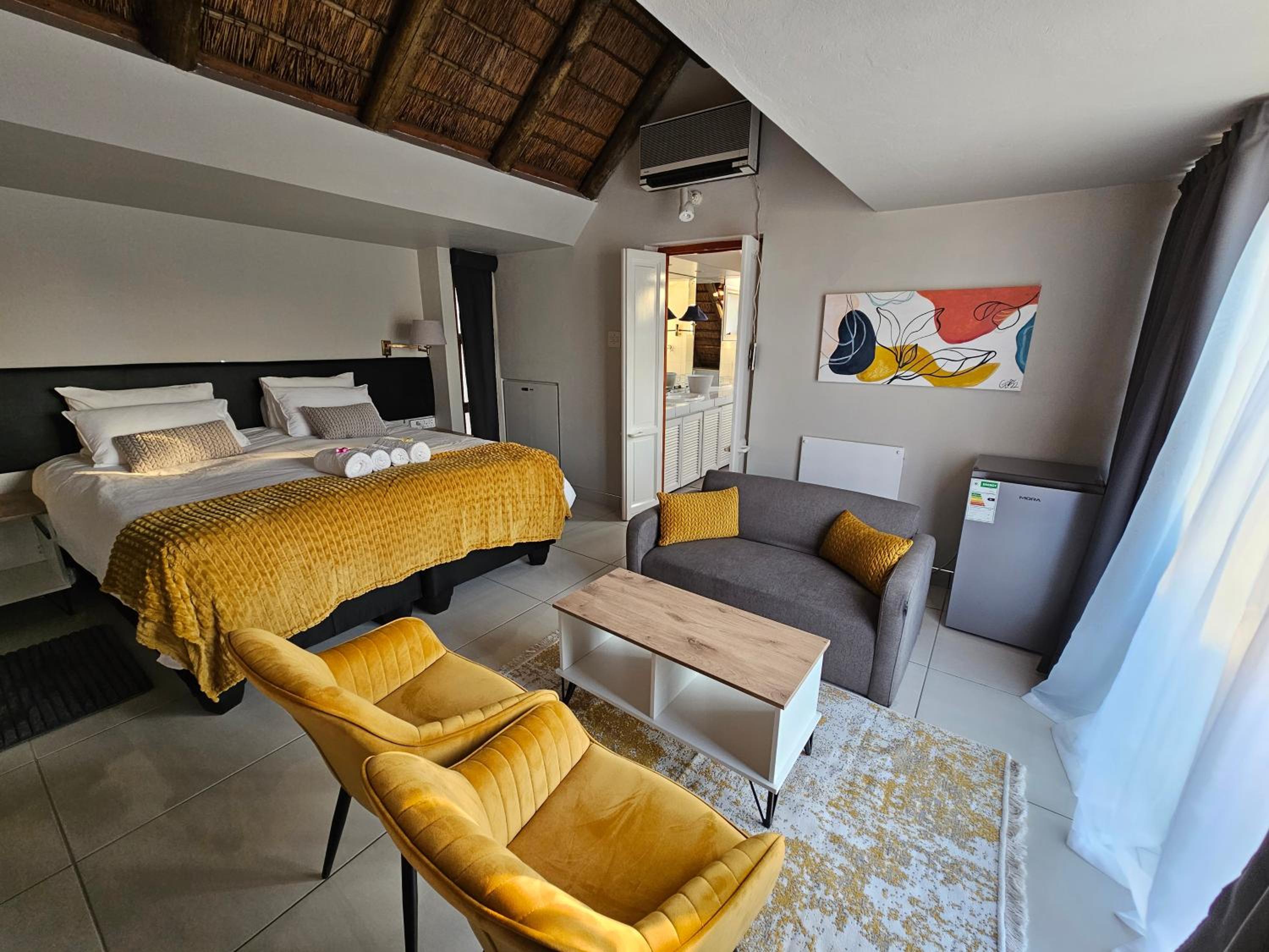 Honeymoon King Room photo 1