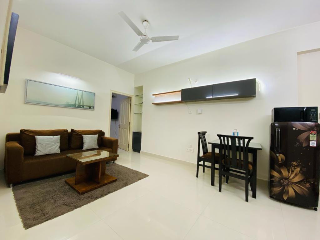 Standard Studio - Photo 16