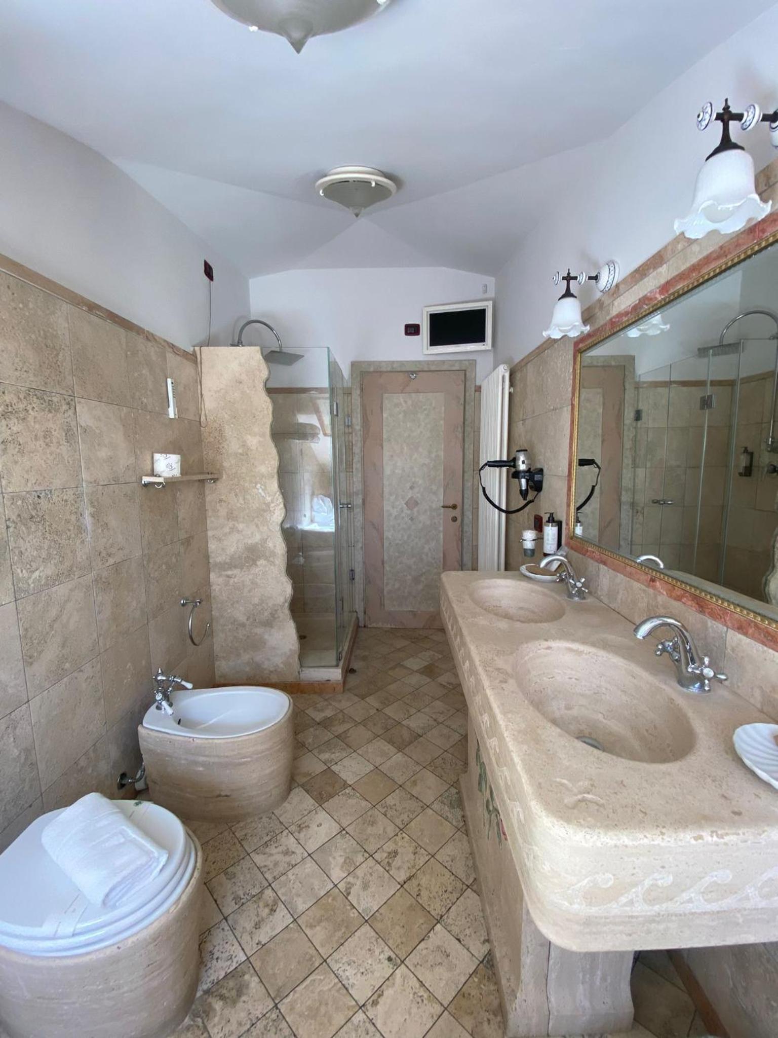 Suite photo 2