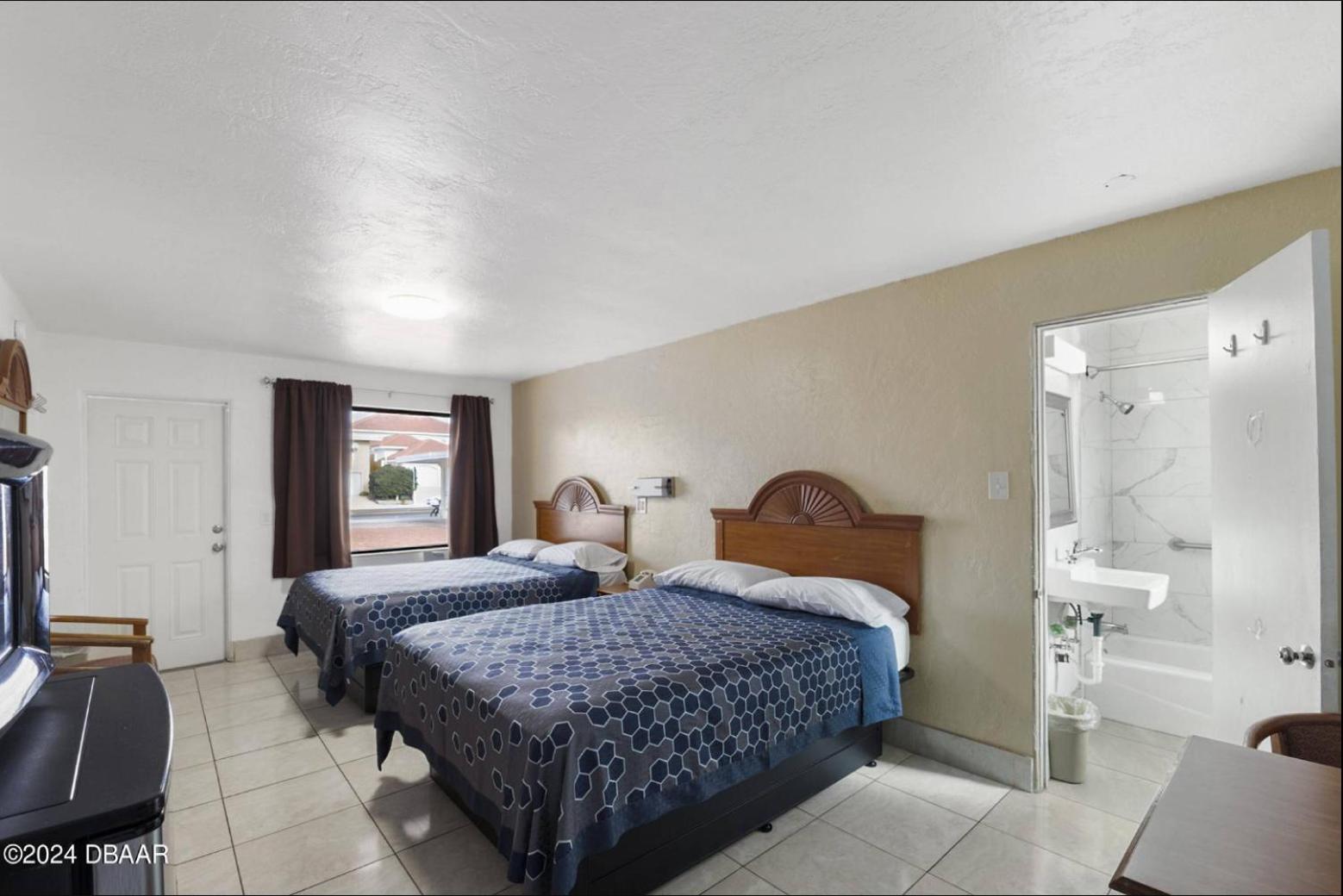 Double Room - Photo 1