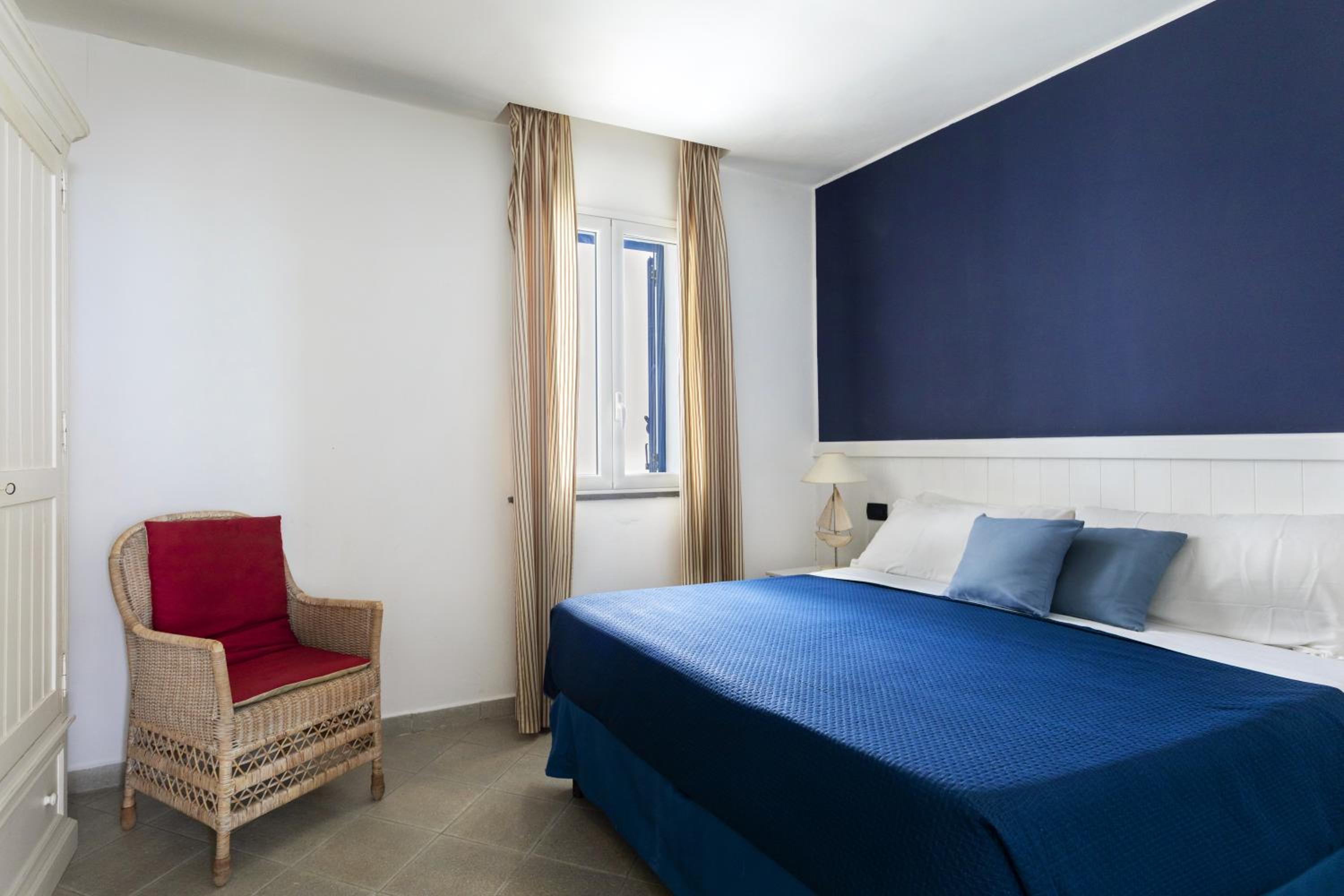 Standard Double Room - Photo 2