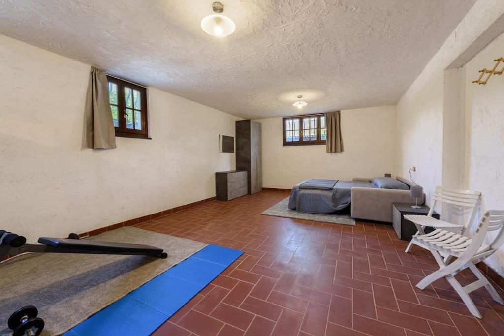 One-Bedroom House photo 1
