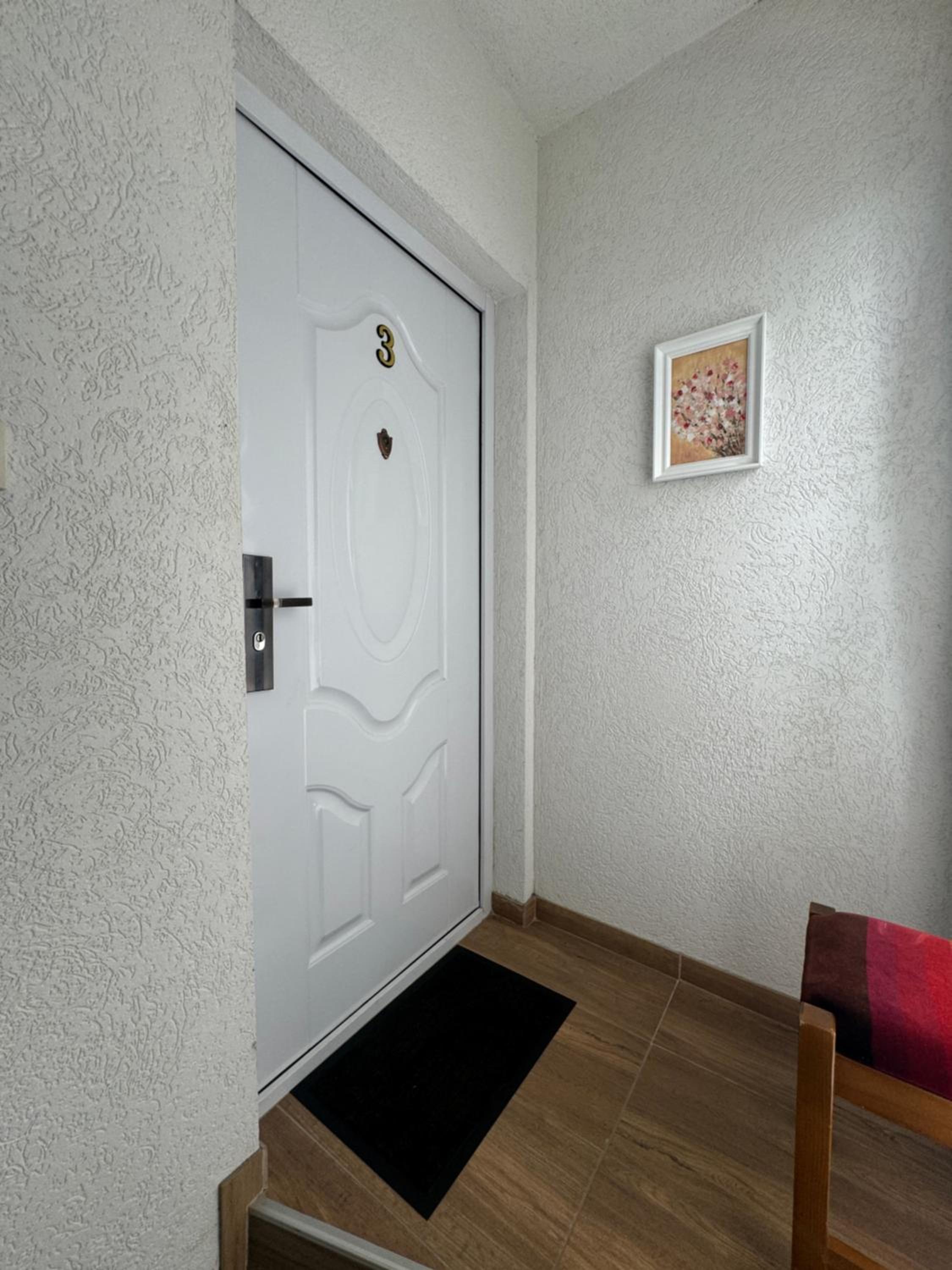 Studio Apartment photo 3