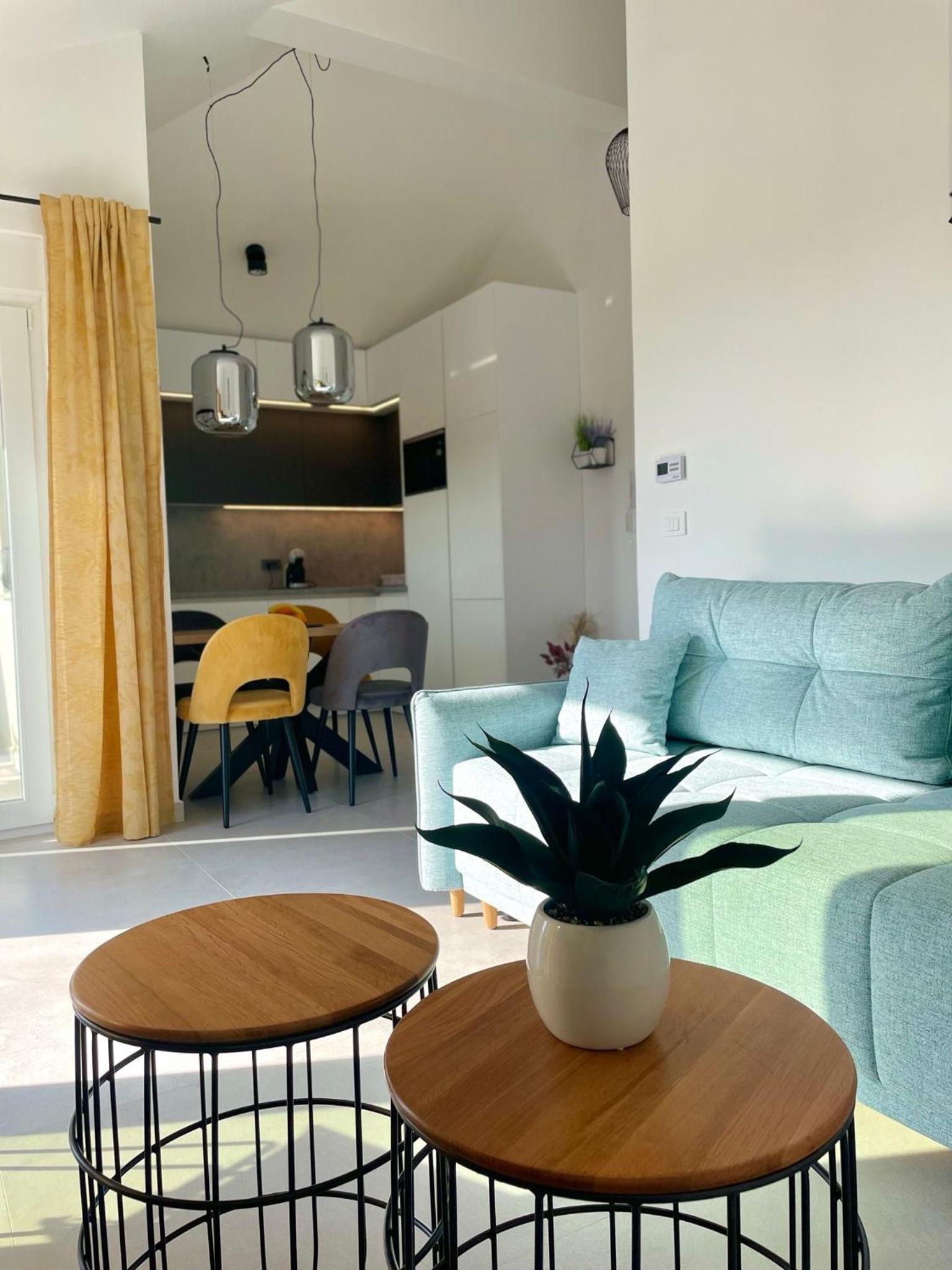 One-Bedroom Apartment with Balcony and Sea View photo 1