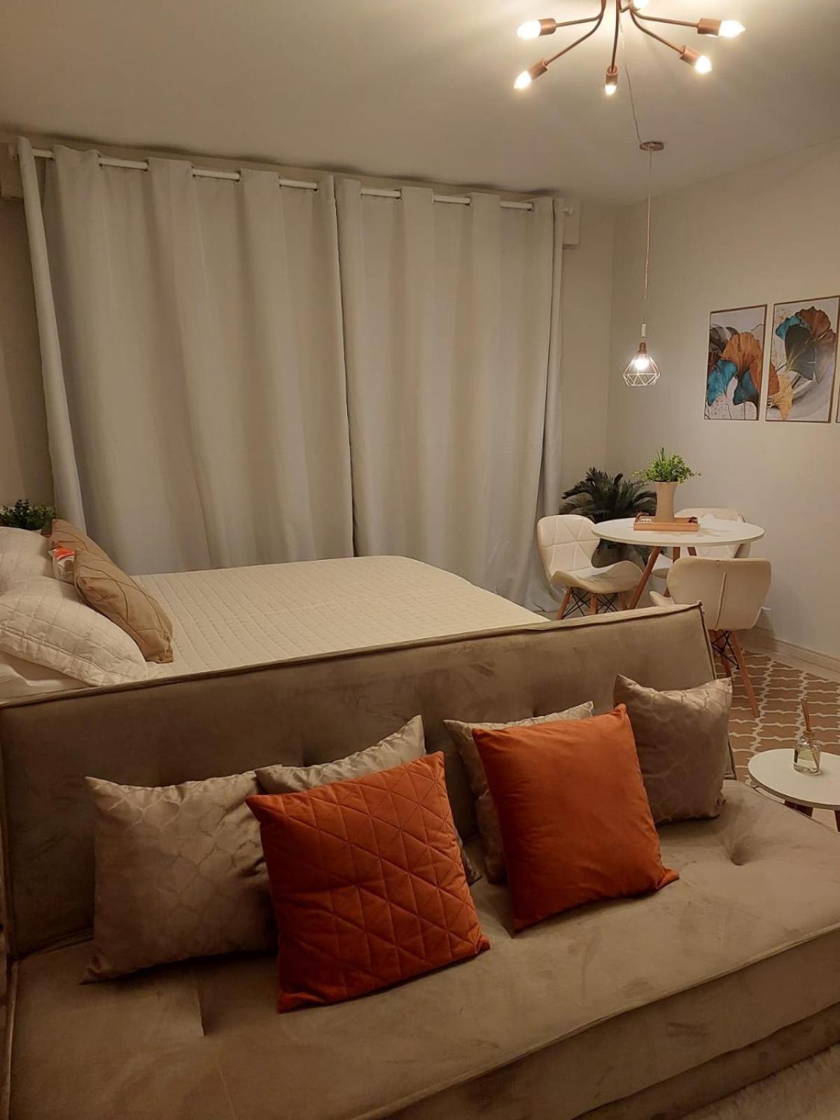 One-Bedroom Apartment photo 1