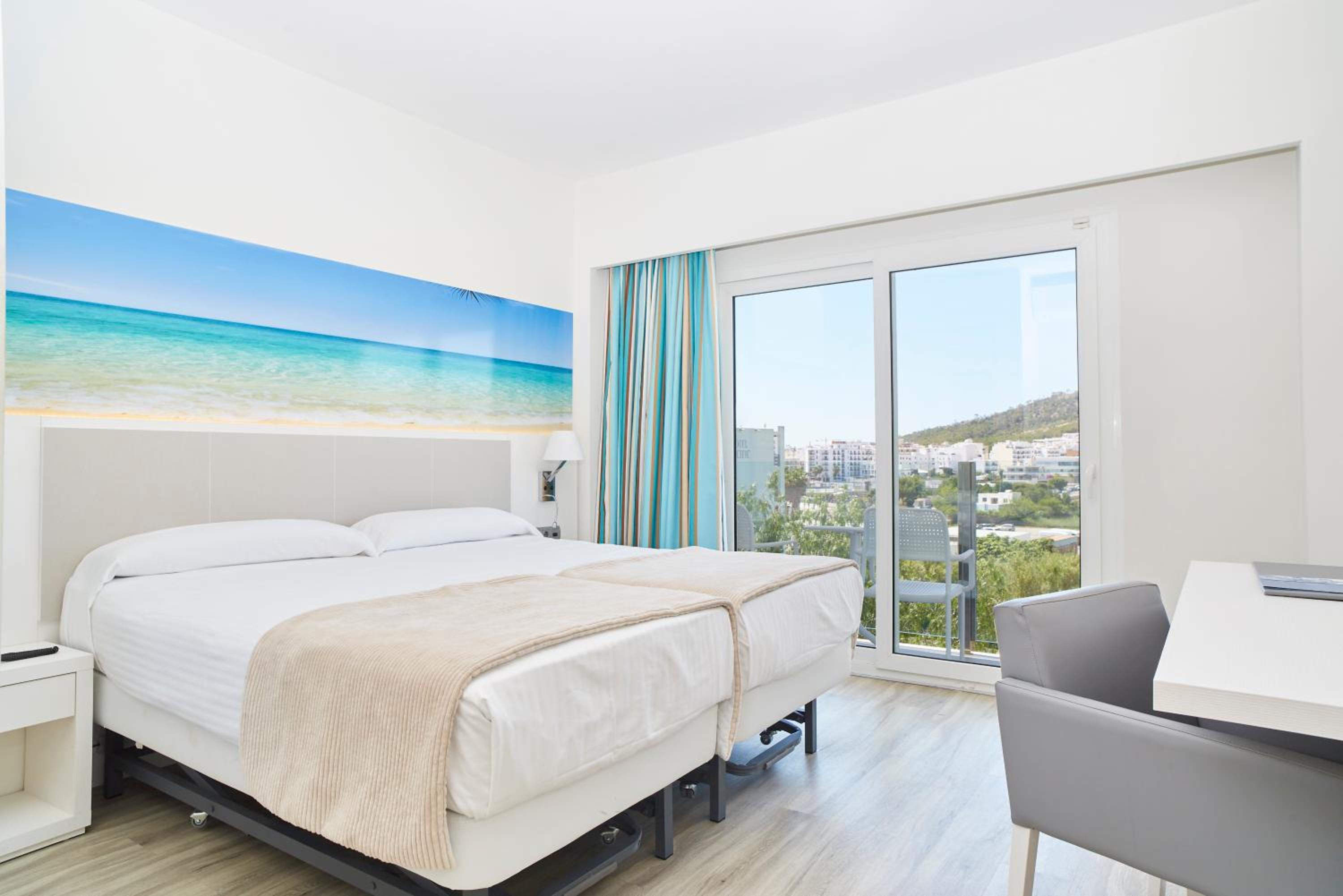 Premium Superior Double Room - Photo 1