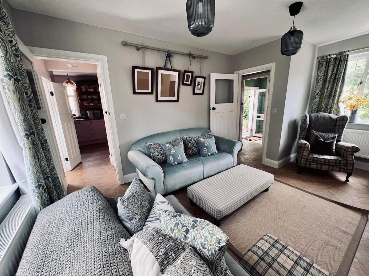 Three-Bedroom Apartment with Mountain View photo 3
