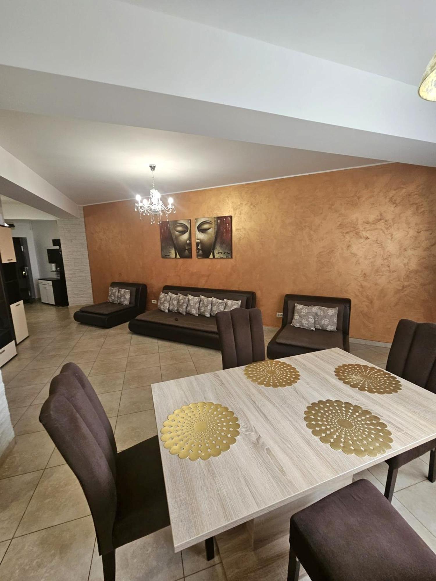 Deluxe Apartment photo 3