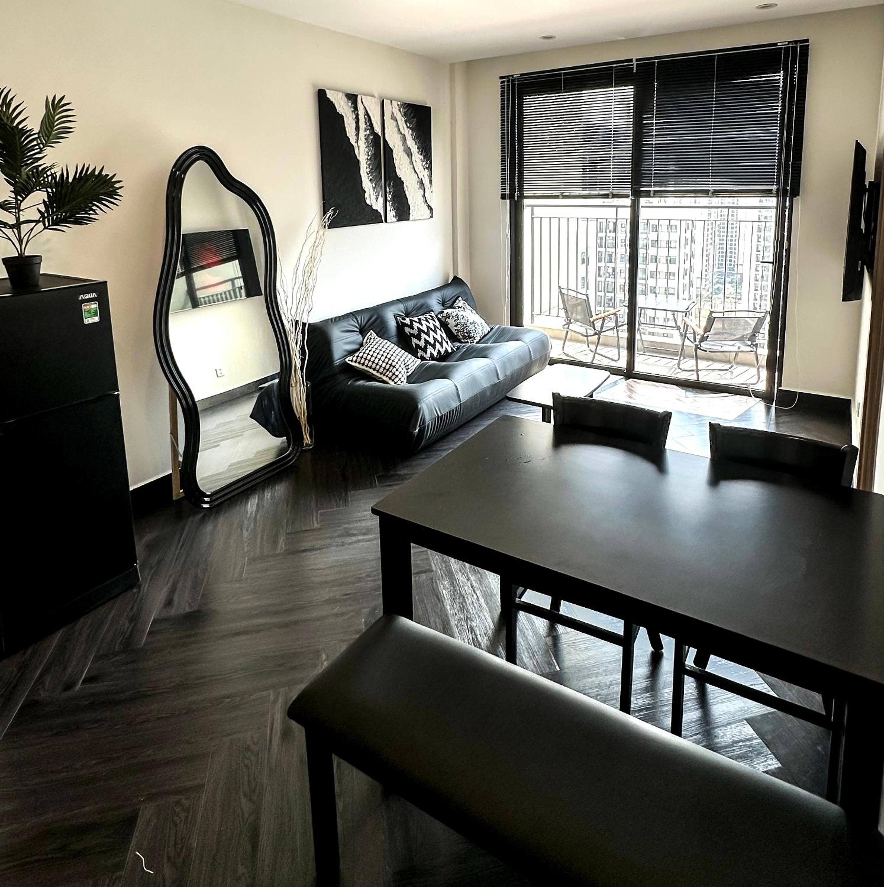 Apartment With View And Balcony photo 1