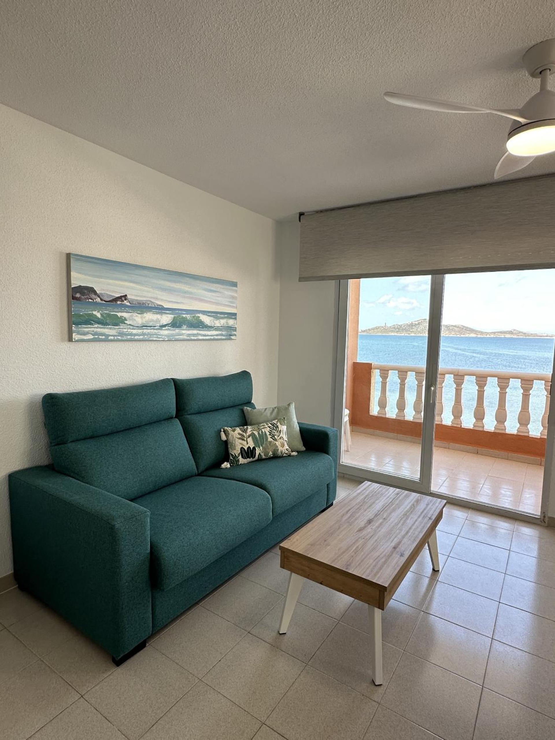 Apartamento con vista al mar