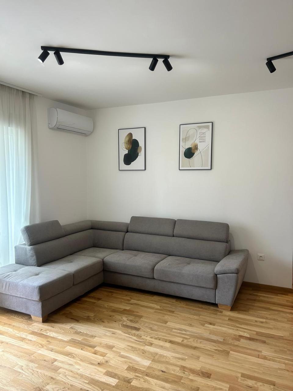 One-Bedroom Apartment With Balcony