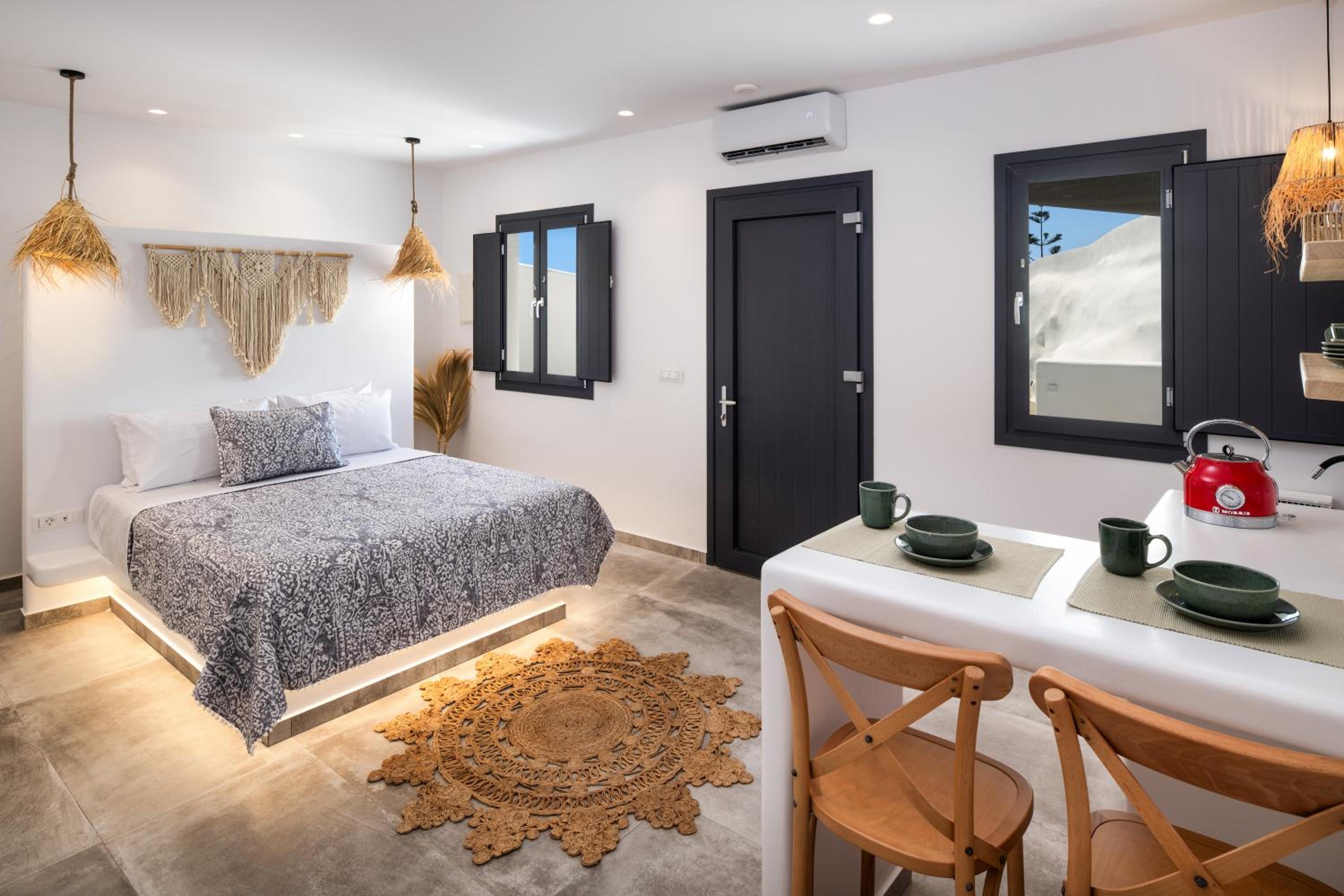 Gaia Suite with Private Hot Tub