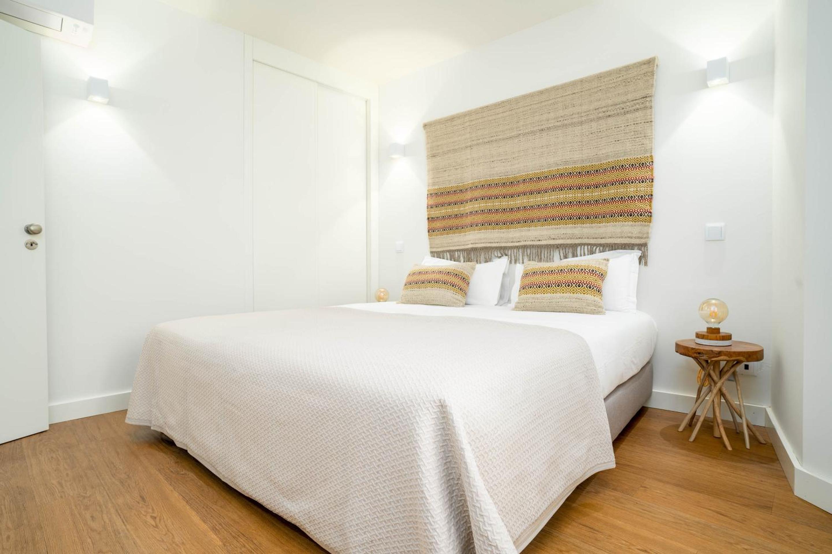 One-Bedroom Apartment with Terrace photo 3