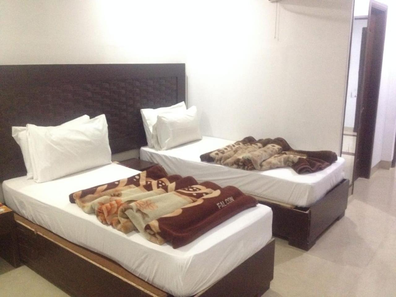 Deluxe Twin Room photo 3