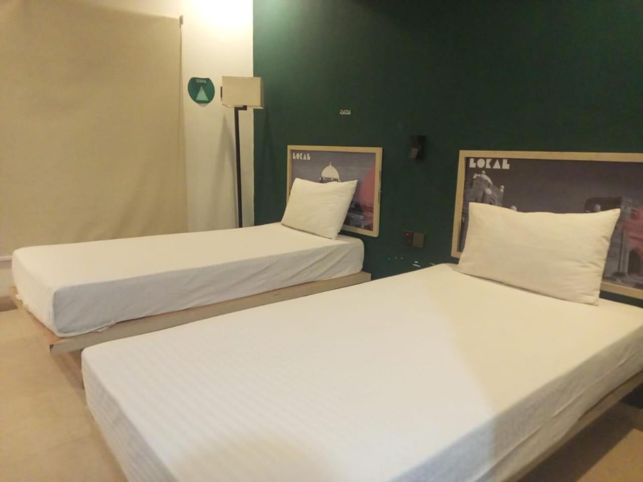 Deluxe King Room photo 2