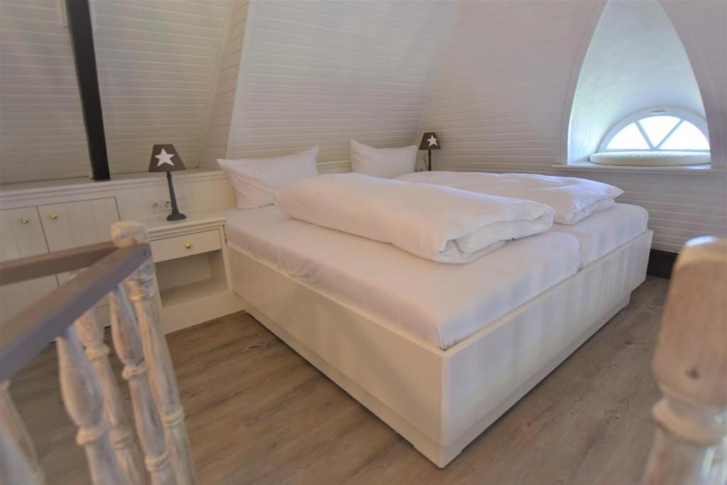 Apartment with Sea View photo 2