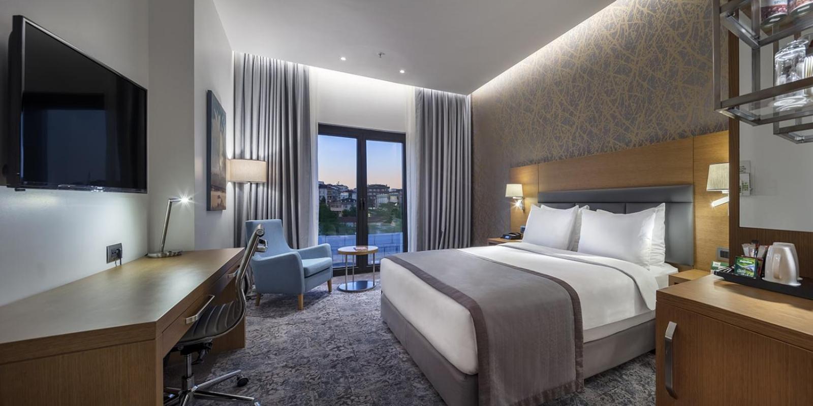 Available room