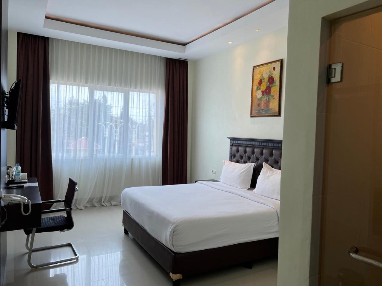Deluxe Double Room - Photo 1