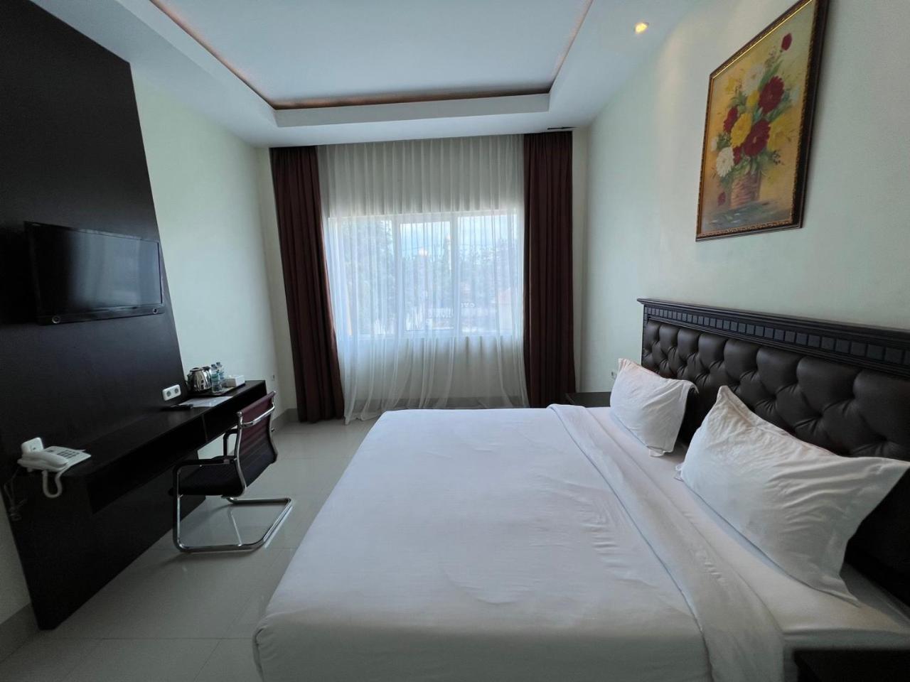 Deluxe Double Room - Photo 18
