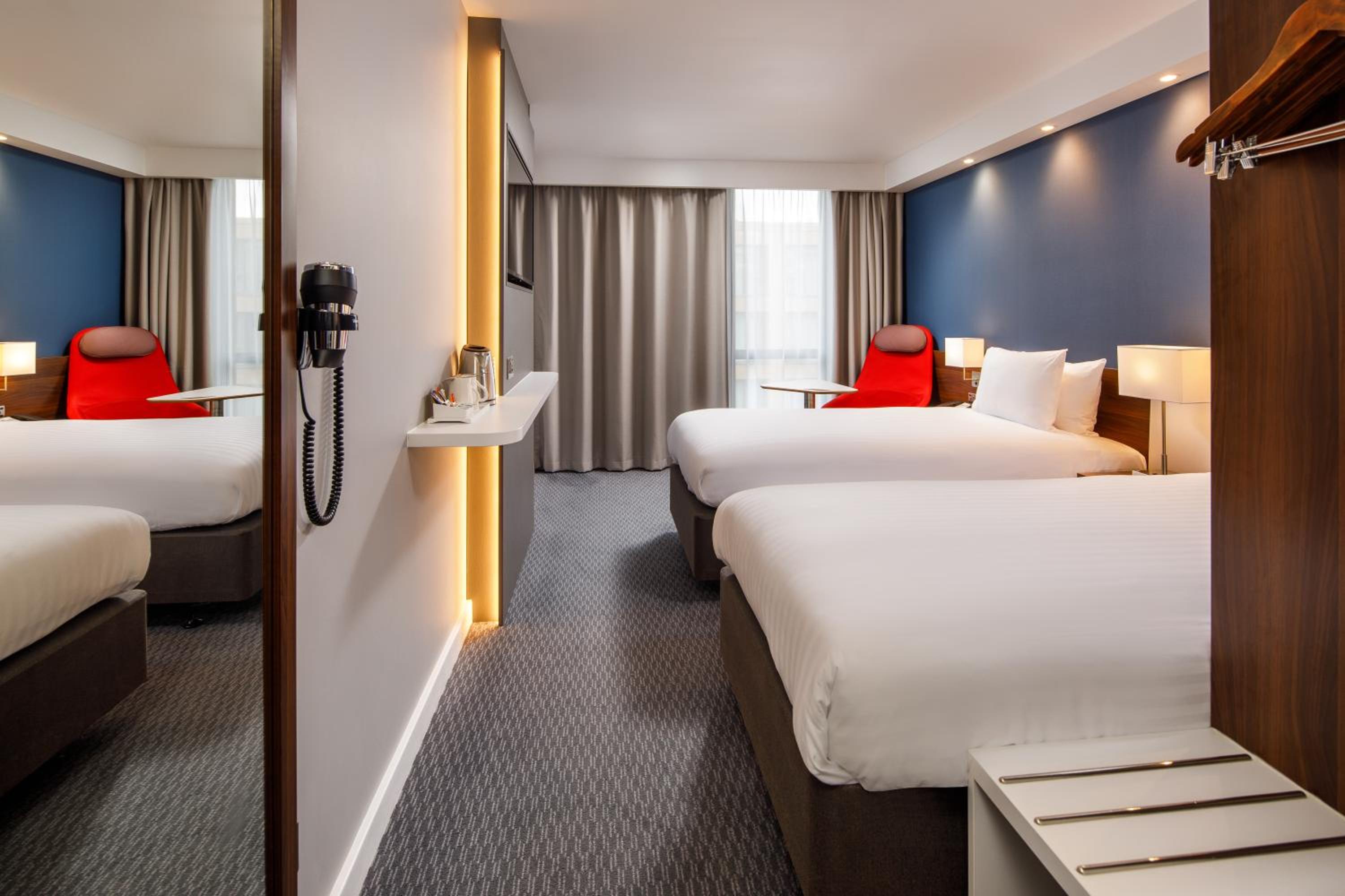 Standard Room with Free Hot Breakfast photo 3