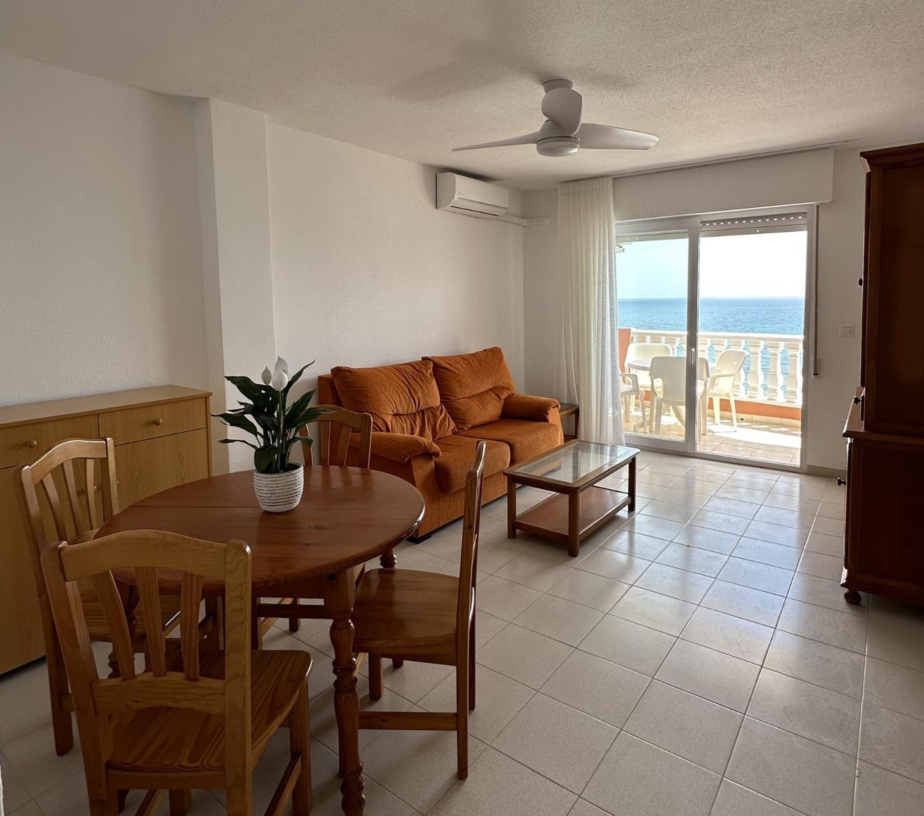 Apartamento con vista al mar
