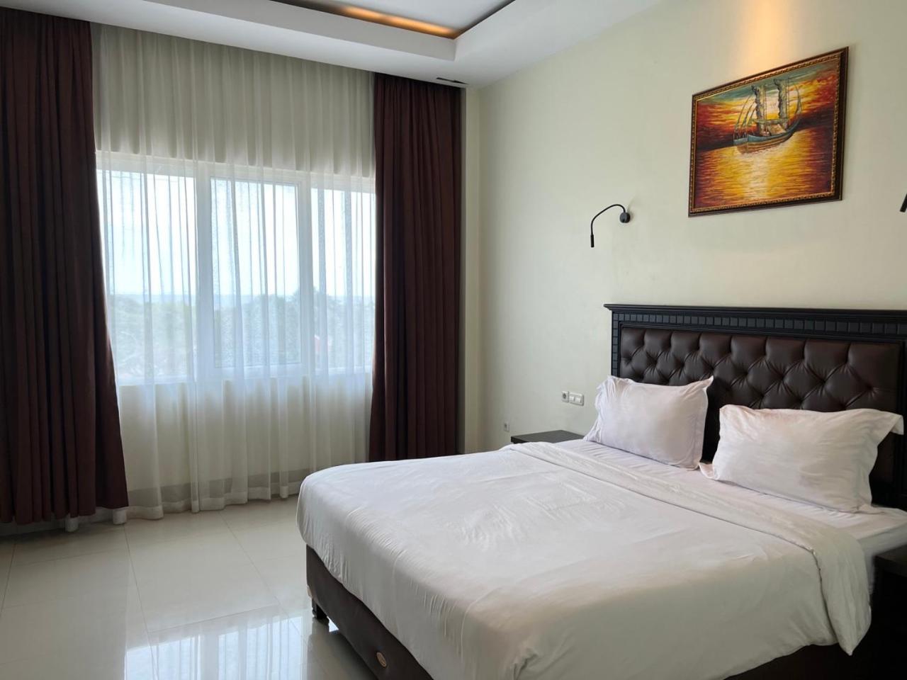 Deluxe Double Room - Photo 15