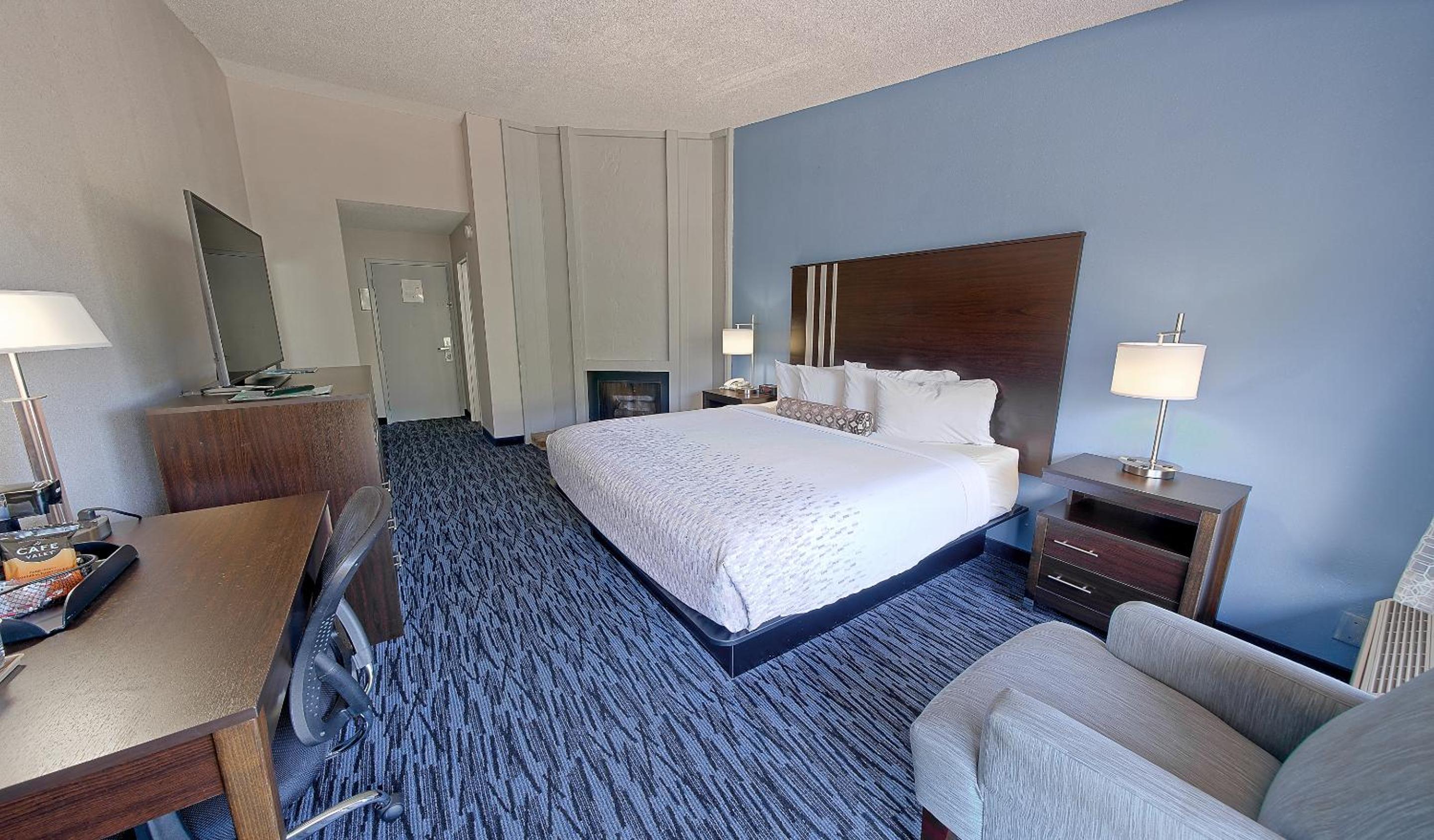 King Room with Fire Place