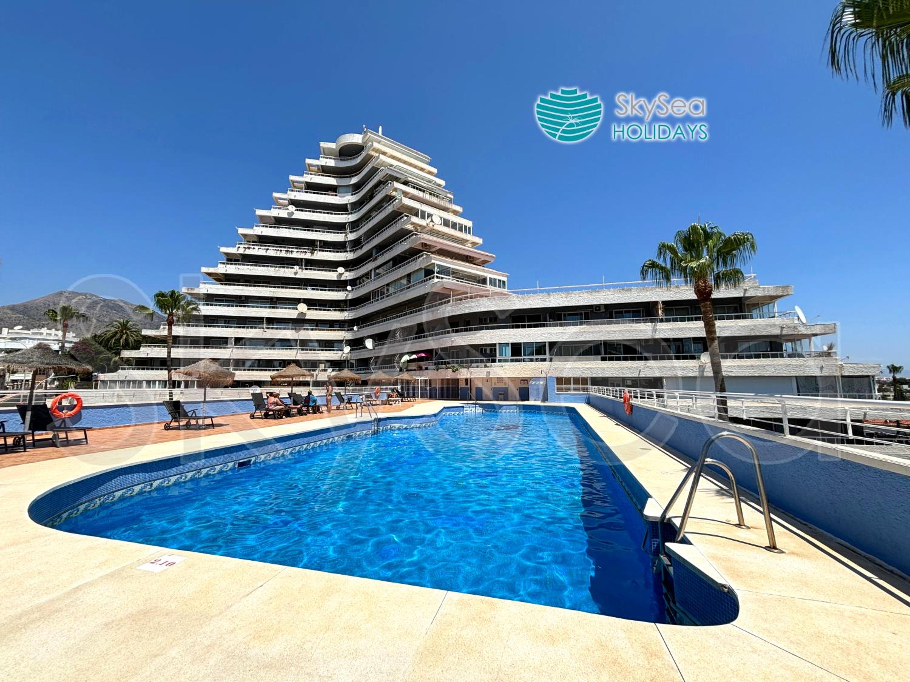 Apartamento de Dos Habitaciones con Terraza