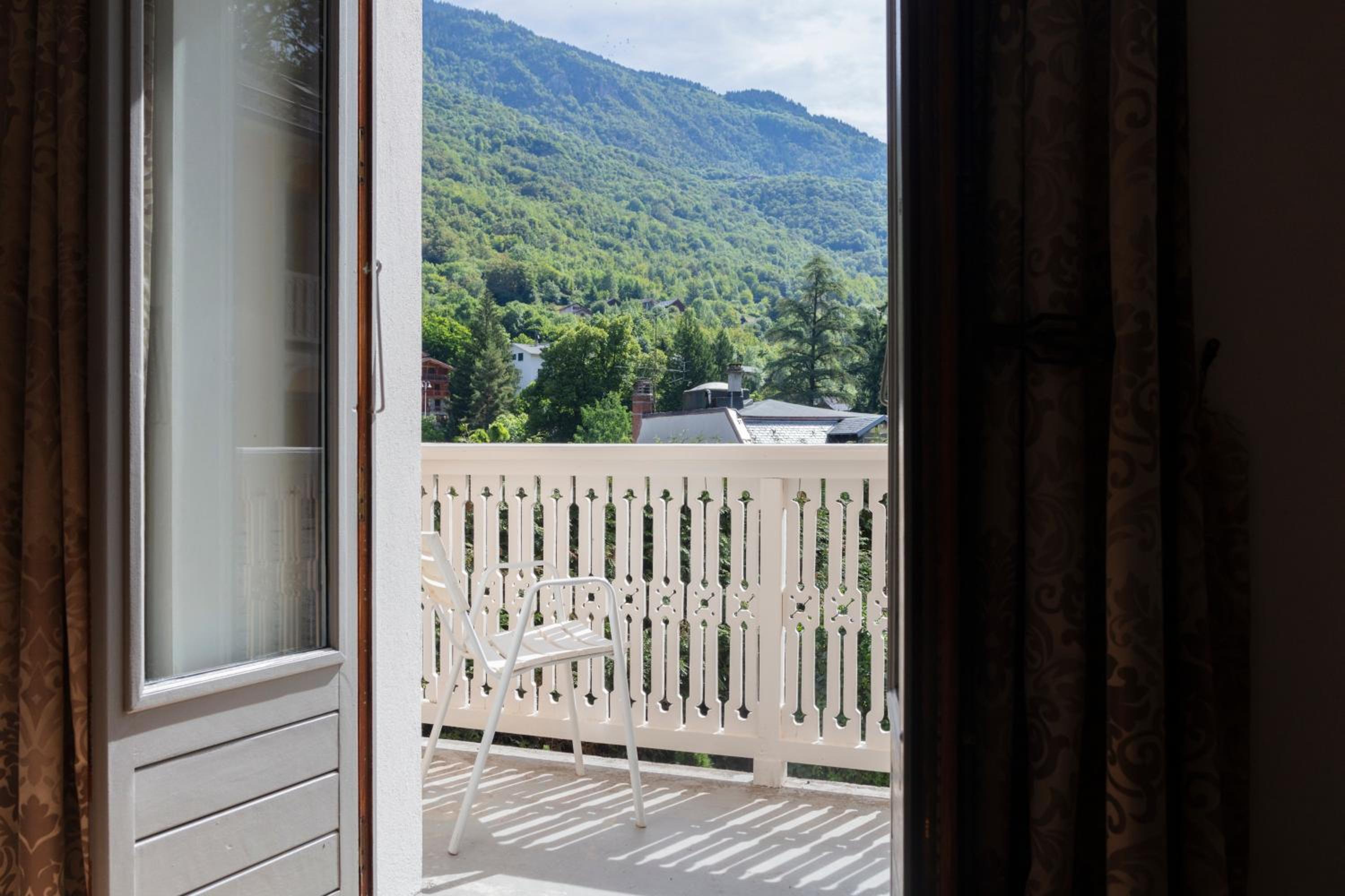 Twin Room with Balcony photo 2