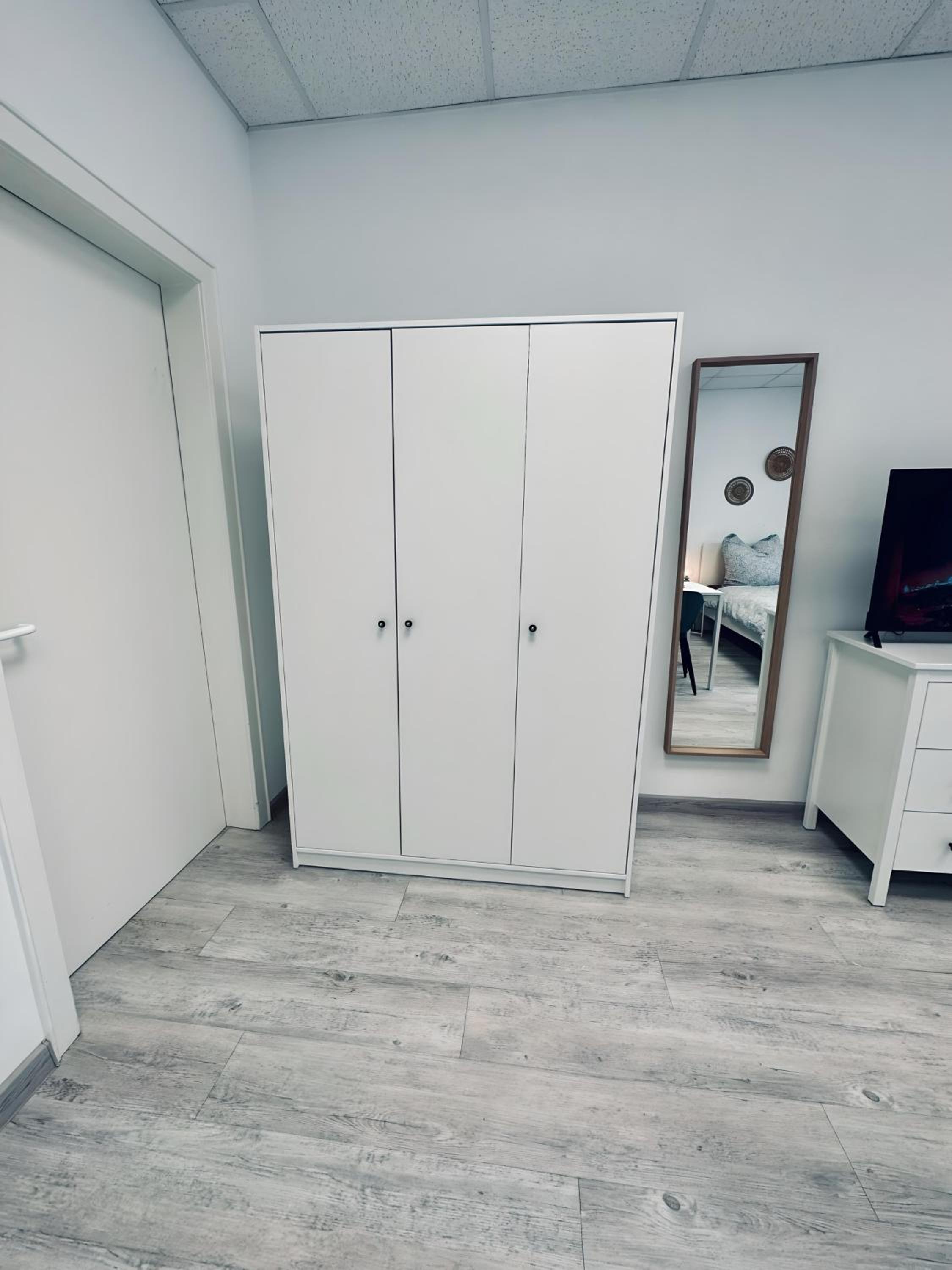 Double Room with Shared Bathroom photo 3