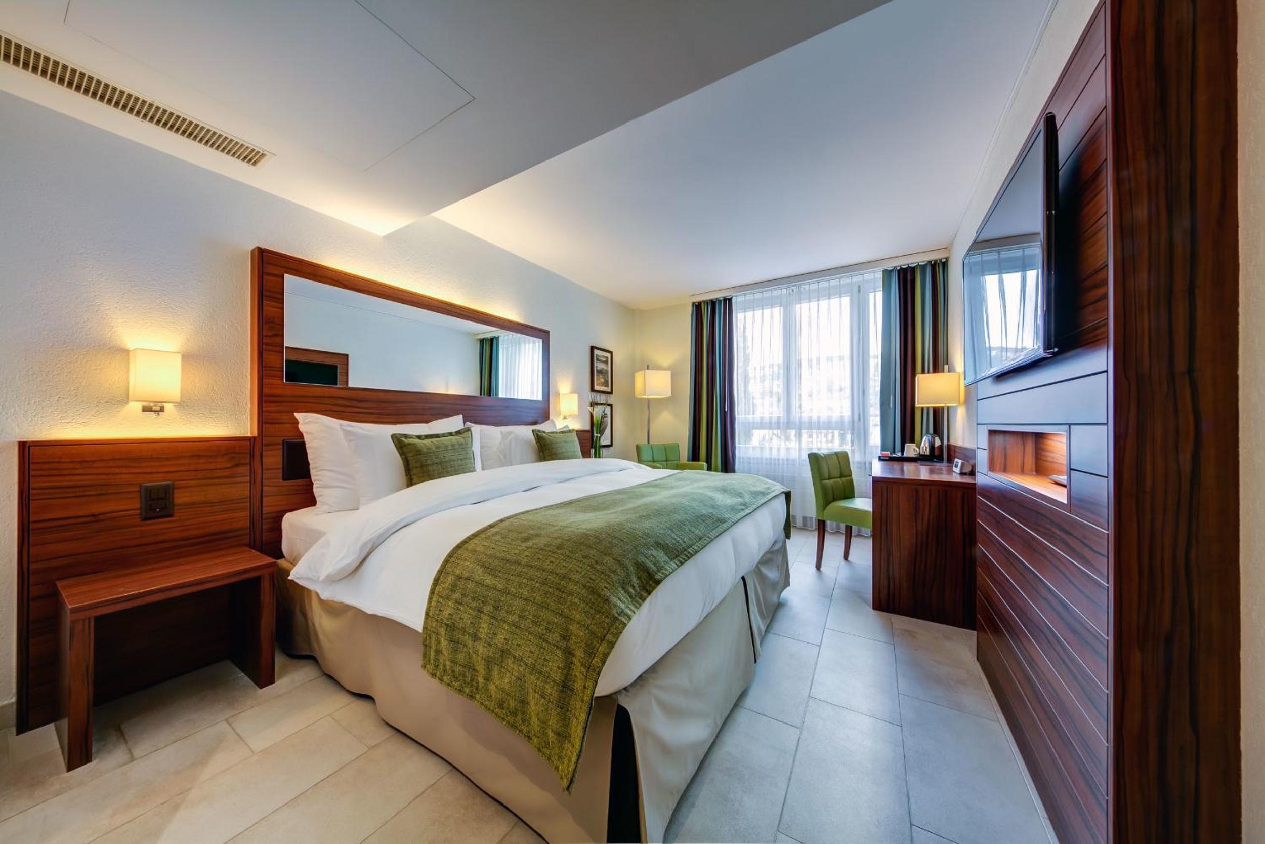 Comfort Double or Twin Room with City View - Photo 2