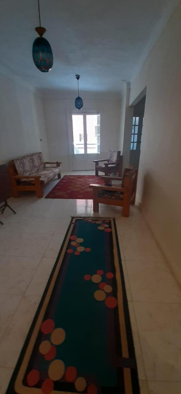 Three-Bedroom Apartment with View photo 2