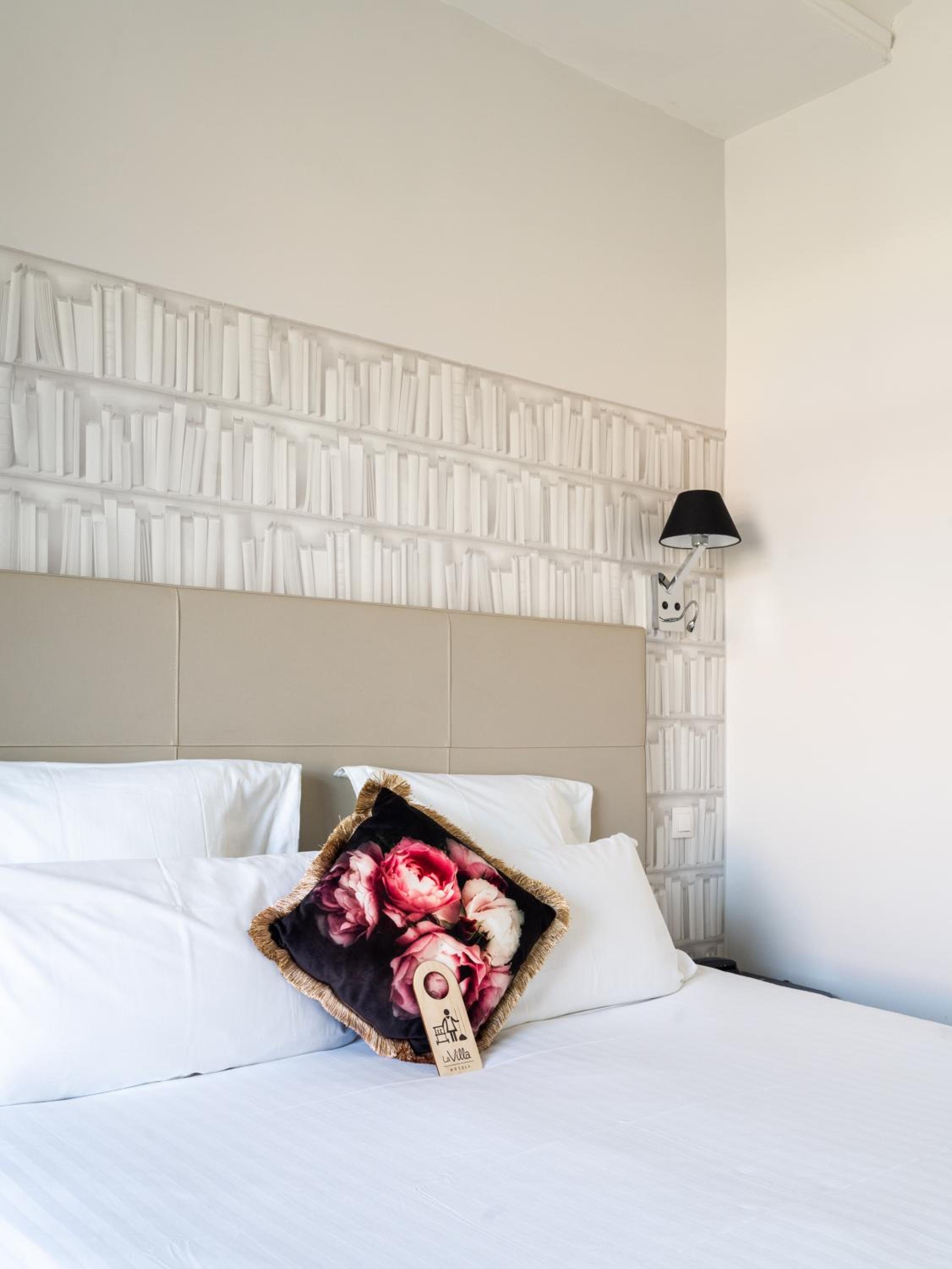 Standard Double Room - Photo 1