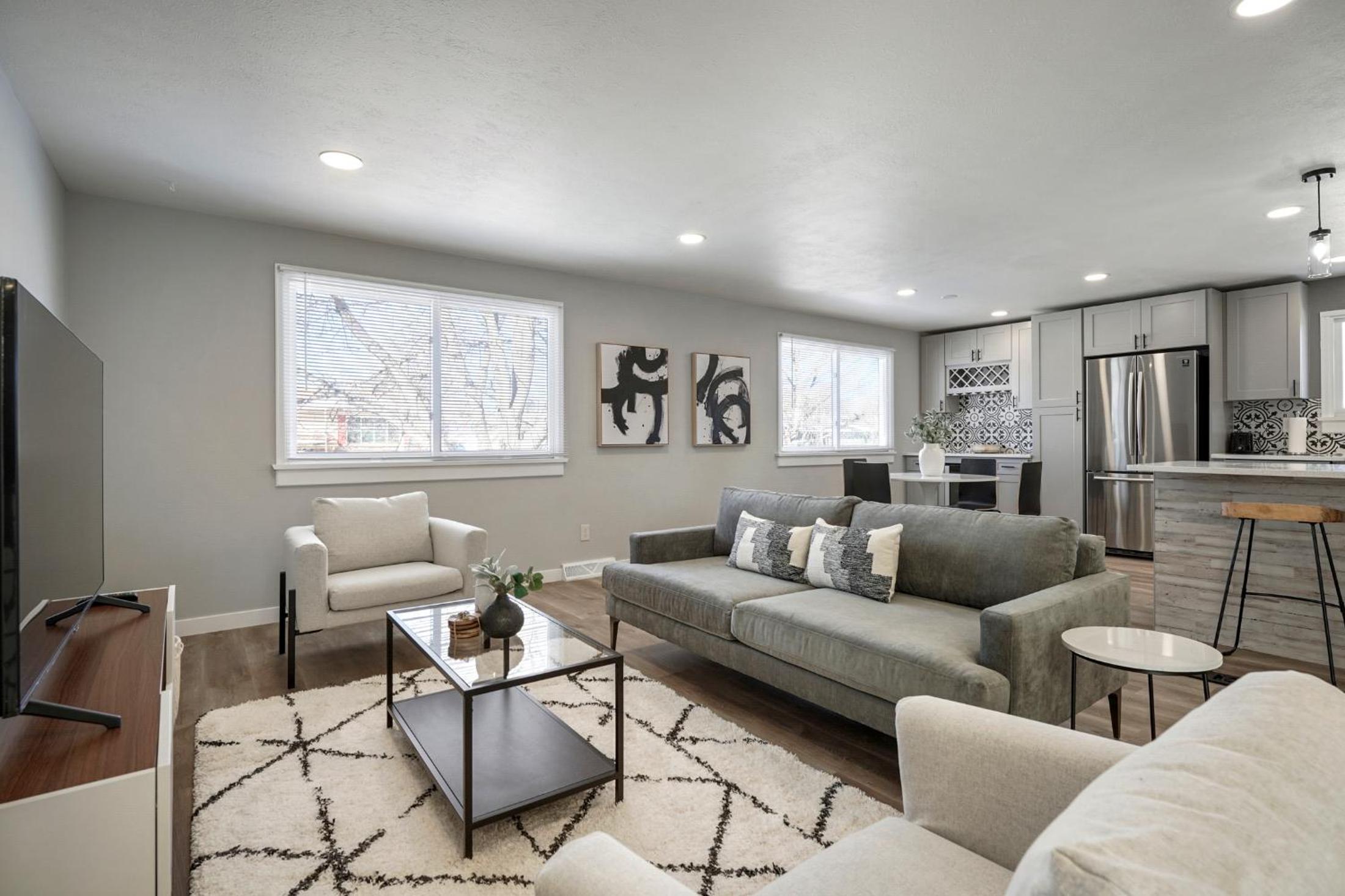 Four-Bedroom House photo 1