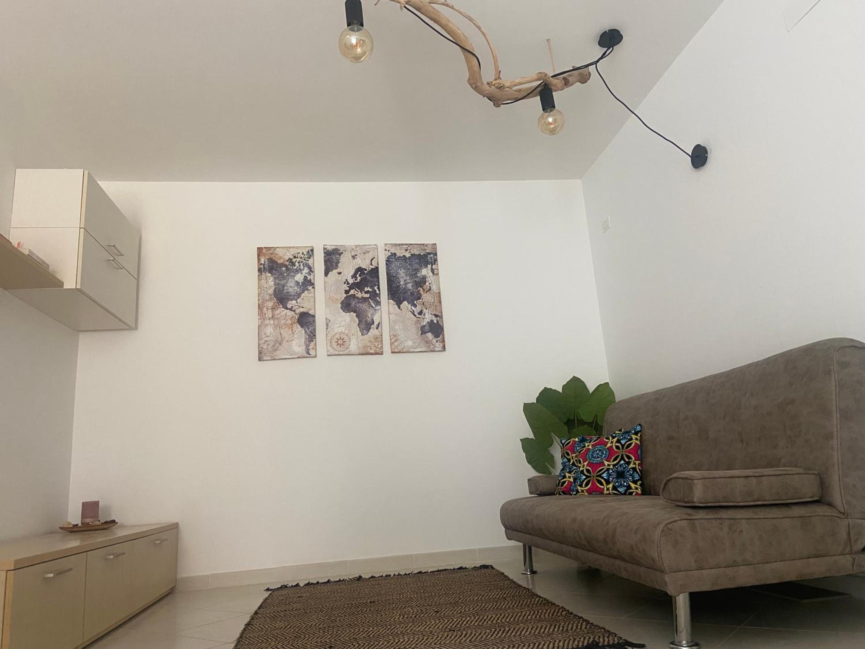 One-Bedroom Apartment photo 3