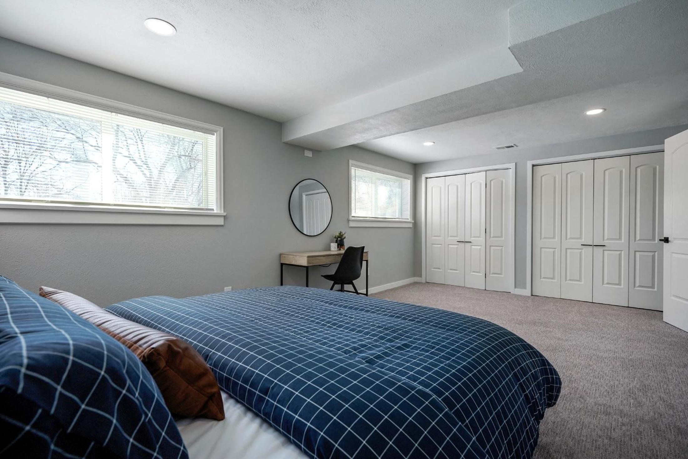 Four-Bedroom House photo 2