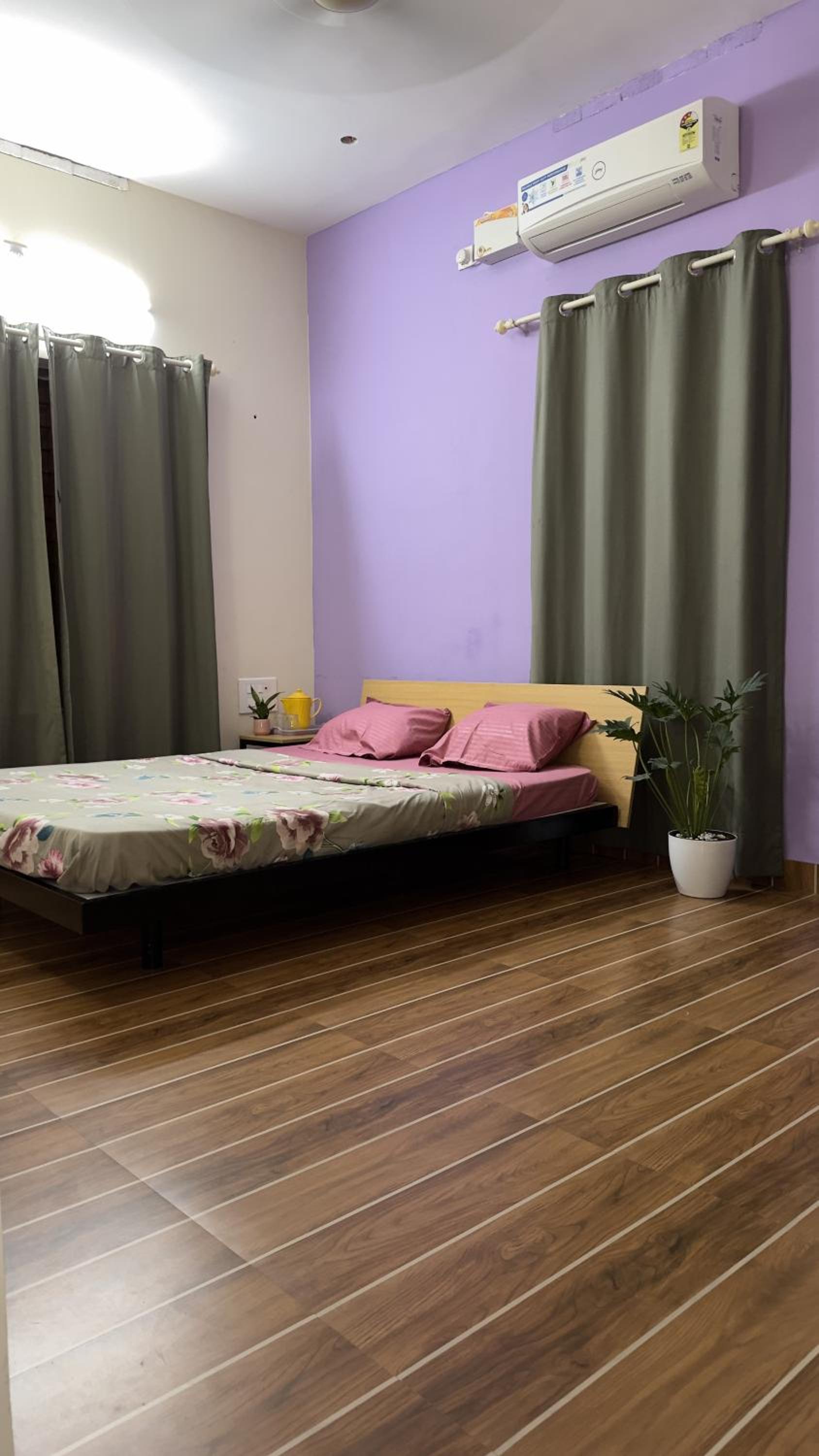 Deluxe Double Room (2 Adults + 1 Child)